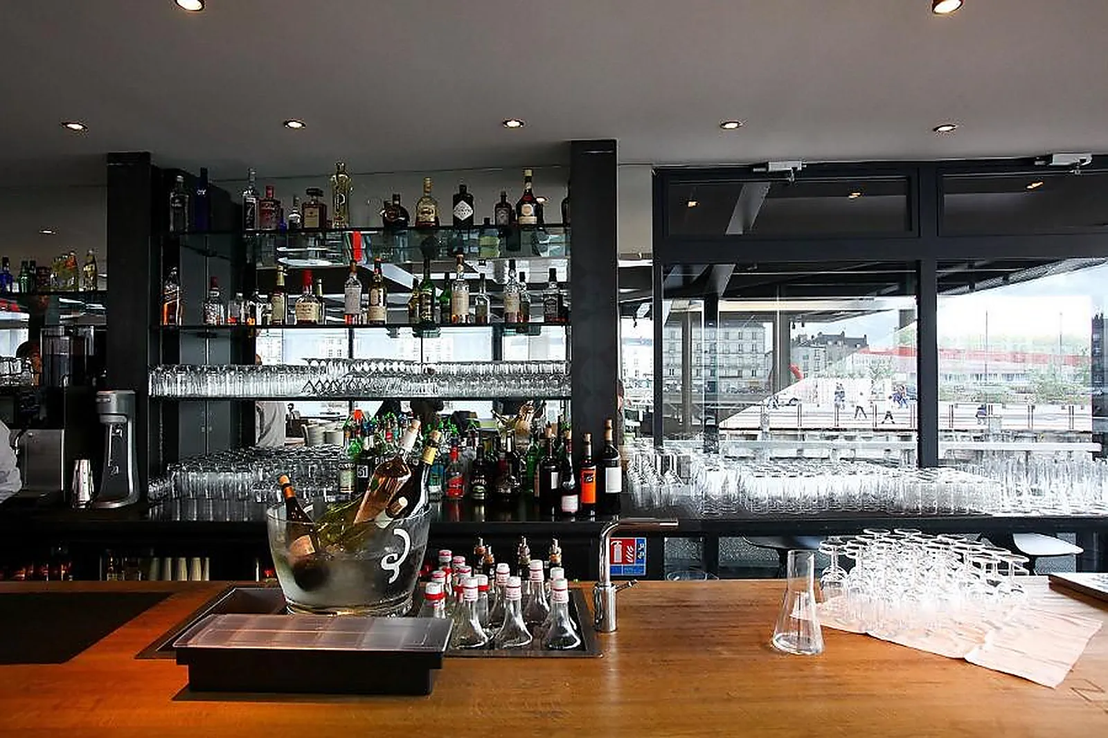 Lieux événementiels, RESTAURANT O DECK