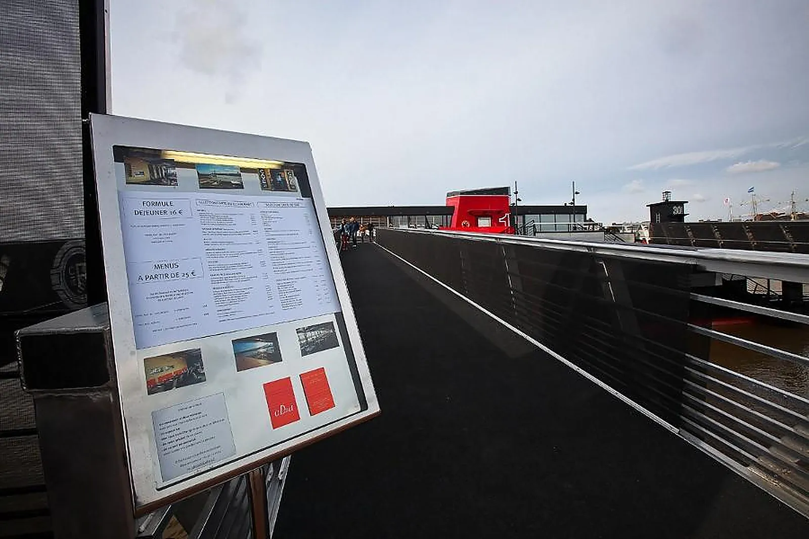 Lieux événementiels, RESTAURANT O DECK