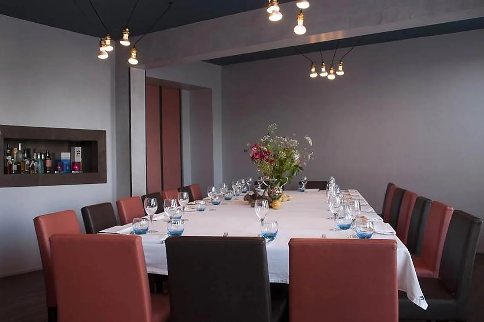 Lieux événementiels, RESTAURANT VILLA9TROIS