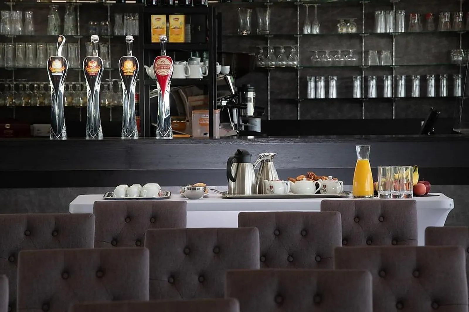 Lieux événementiels, RESTAURANT DE L'HIPPODROME