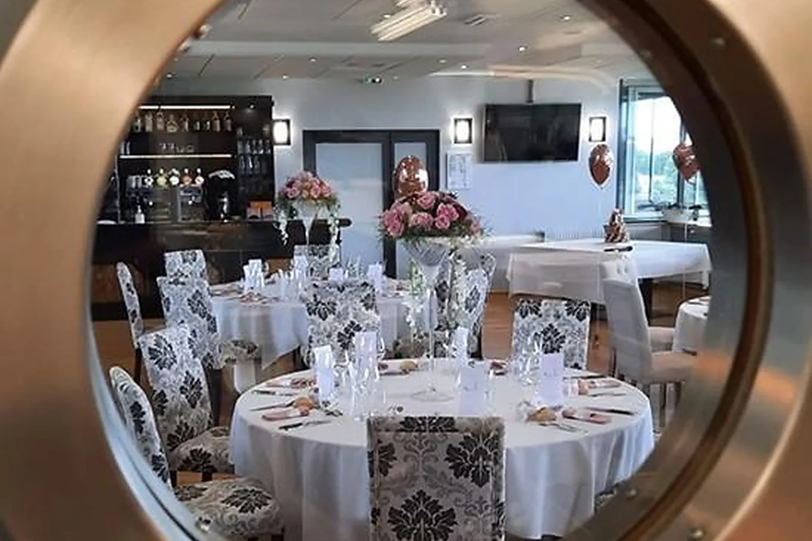 Lieux événementiels, RESTAURANT DE L'HIPPODROME