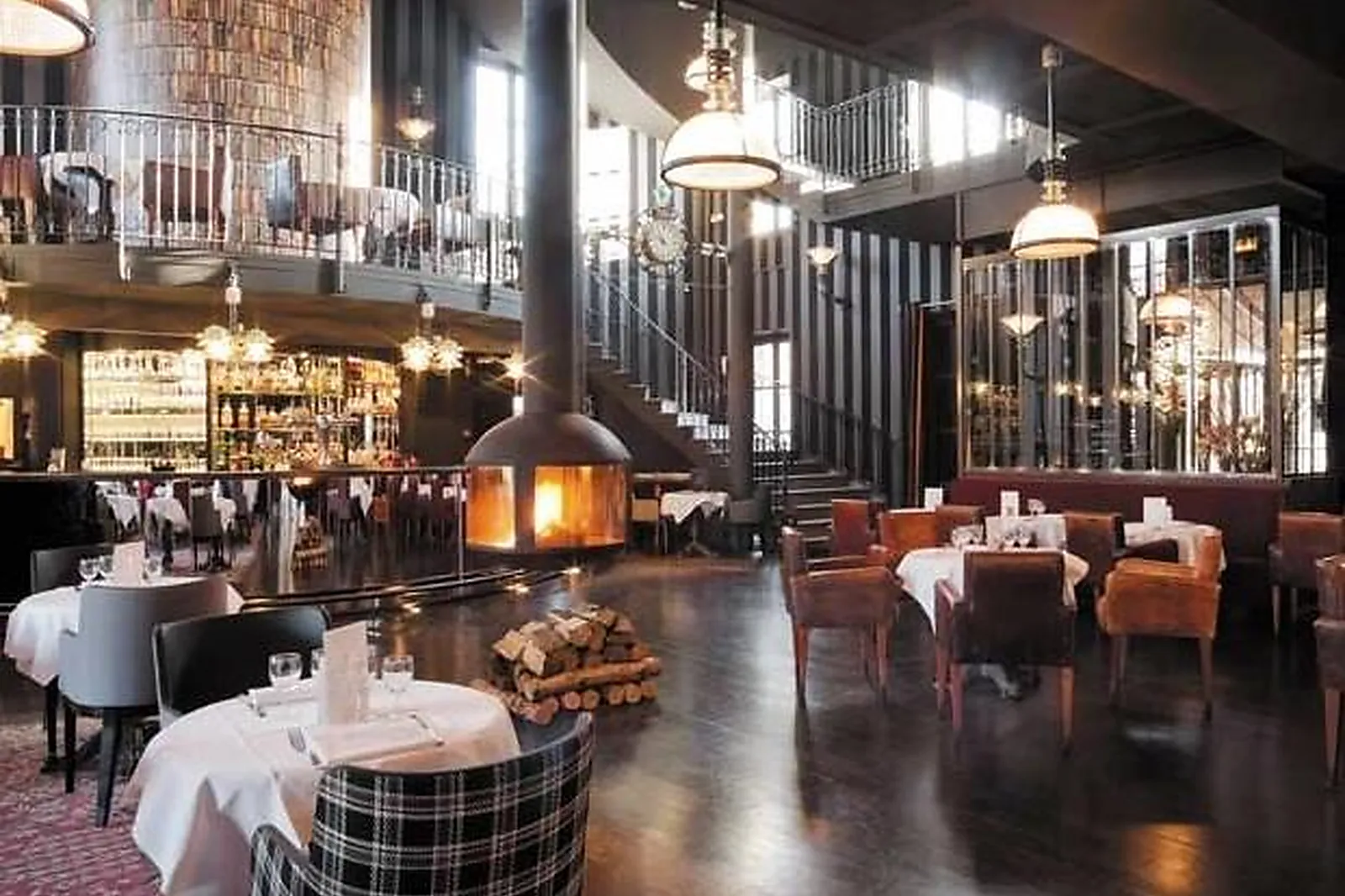 Lieux événementiels, RESTAURANT L'ILE