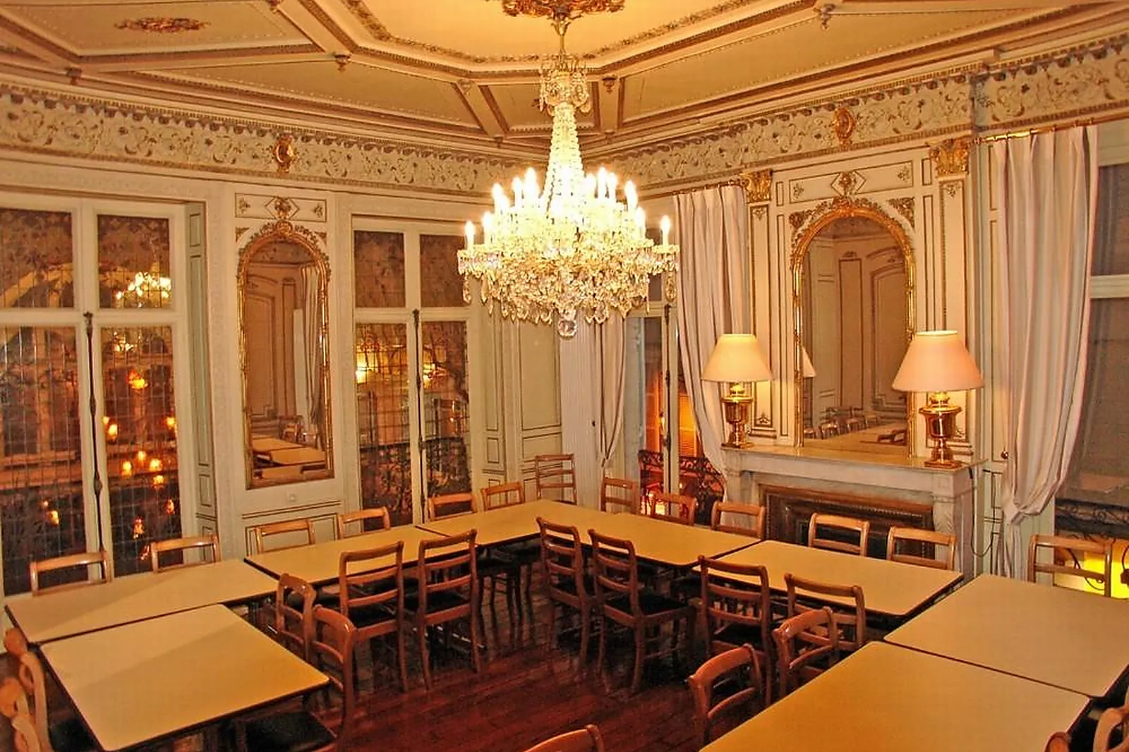 Lieux événementiels, RESTAURANT LES CAUDALIES