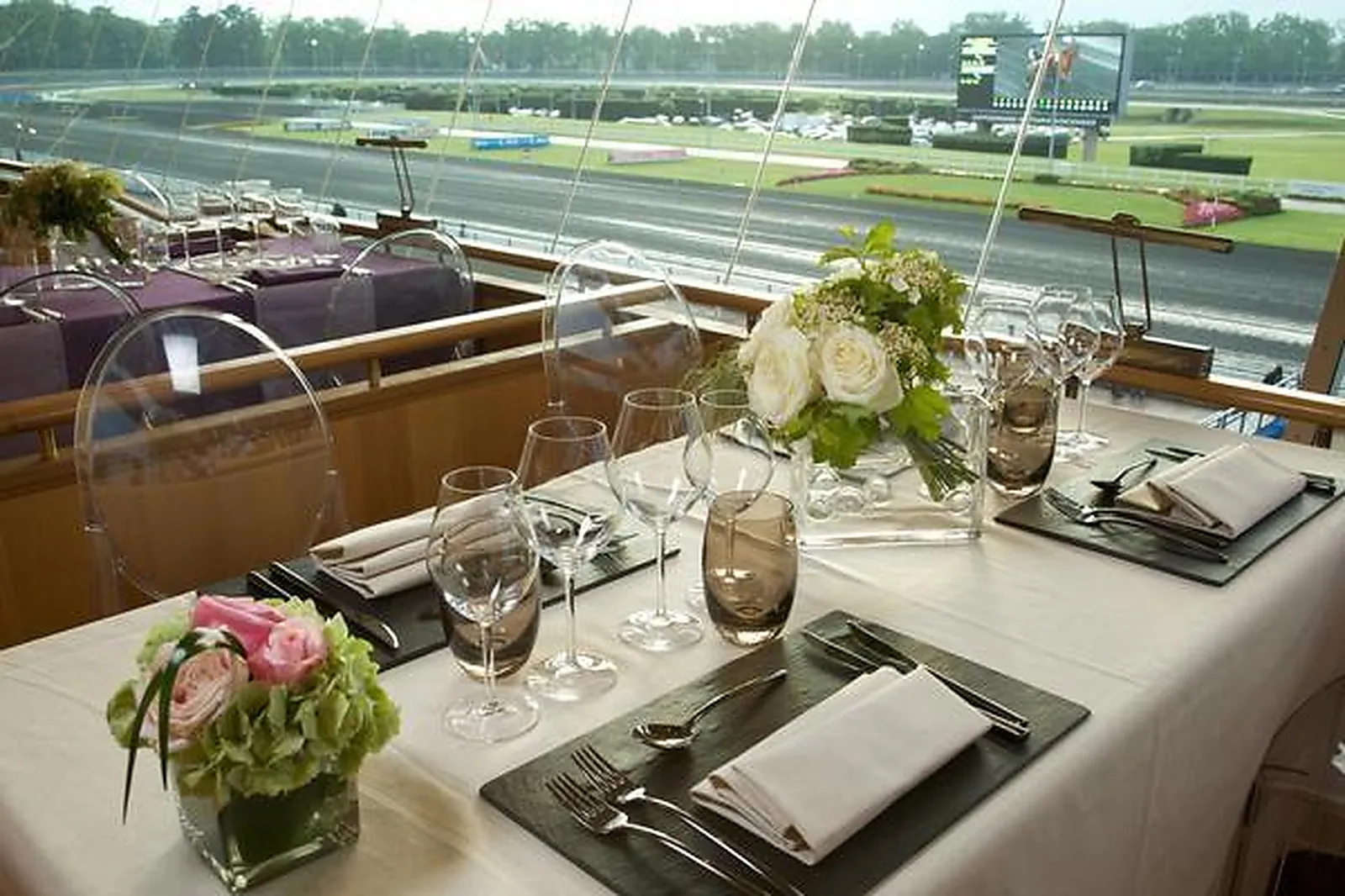 Lieux événementiels, RESTAURANTS PANORAMIQUES HIPPODROME PARIS-VINCENNES
