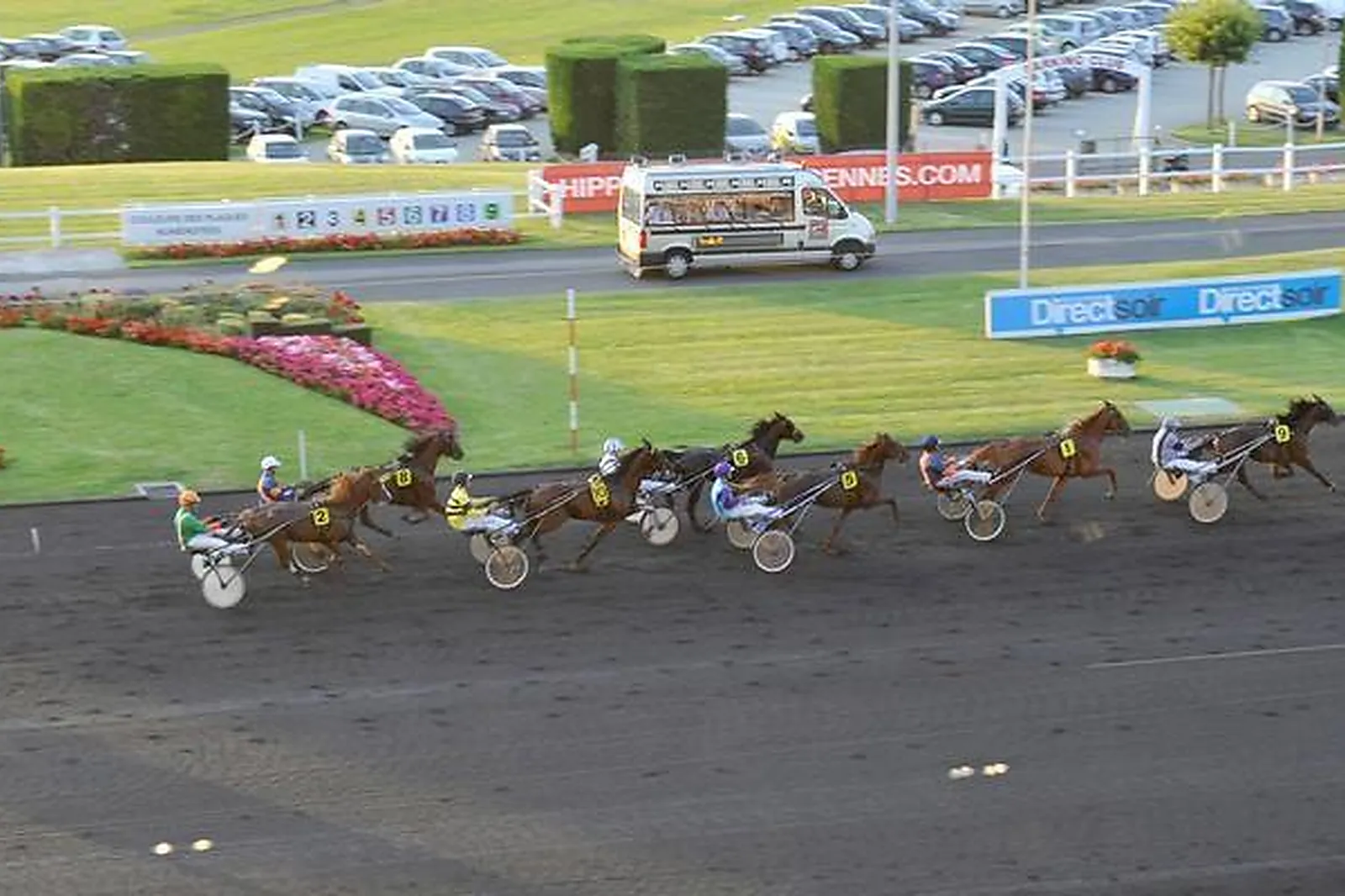 Lieux événementiels, RESTAURANTS PANORAMIQUES HIPPODROME PARIS-VINCENNES