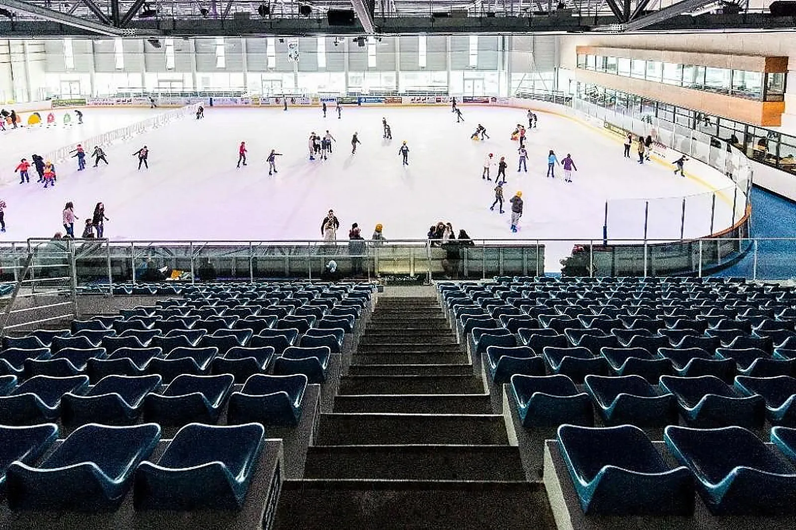 Lieux événementiels, RINKLA STADIUM