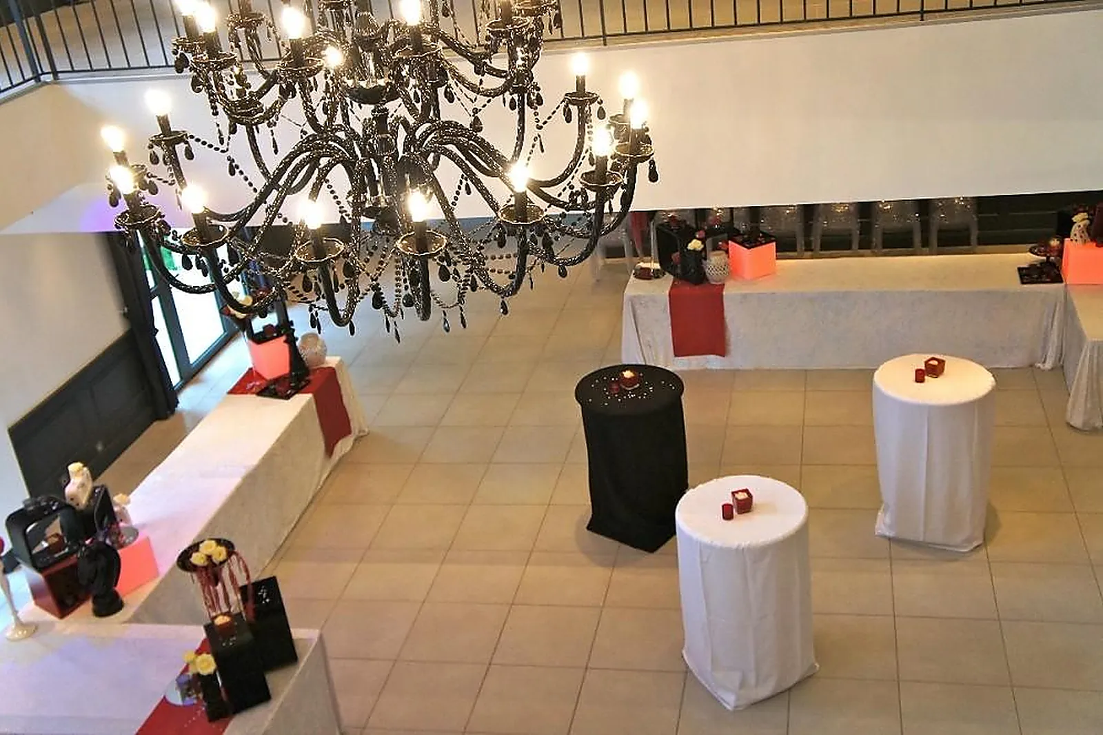 Lieux événementiels, RIVIERA SAINT PONS