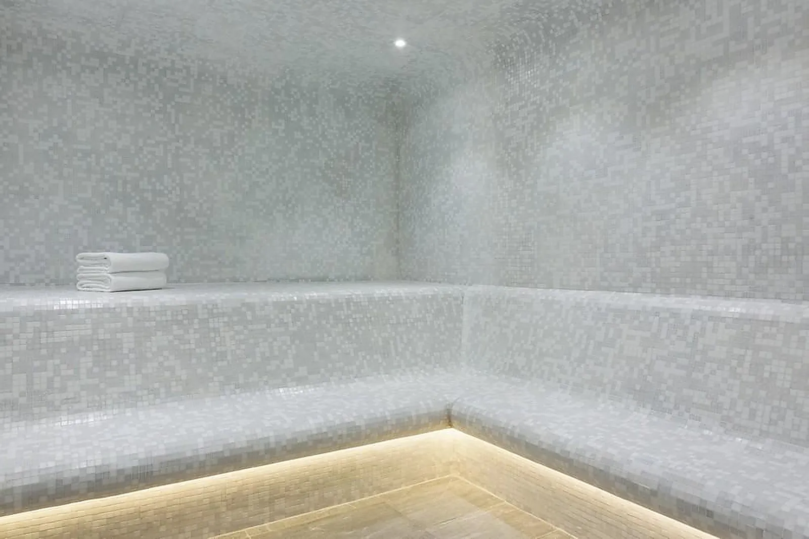 Lieux événementiels, ROCKYPOP FLAINE HOTEL & SPA