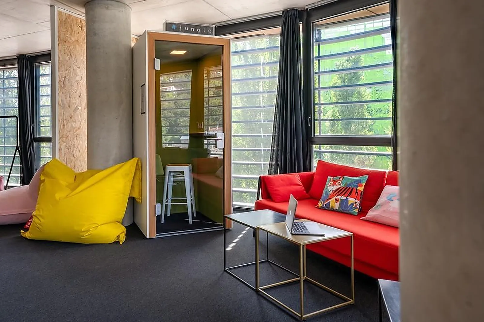 Lieux événementiels, ROKORIKO