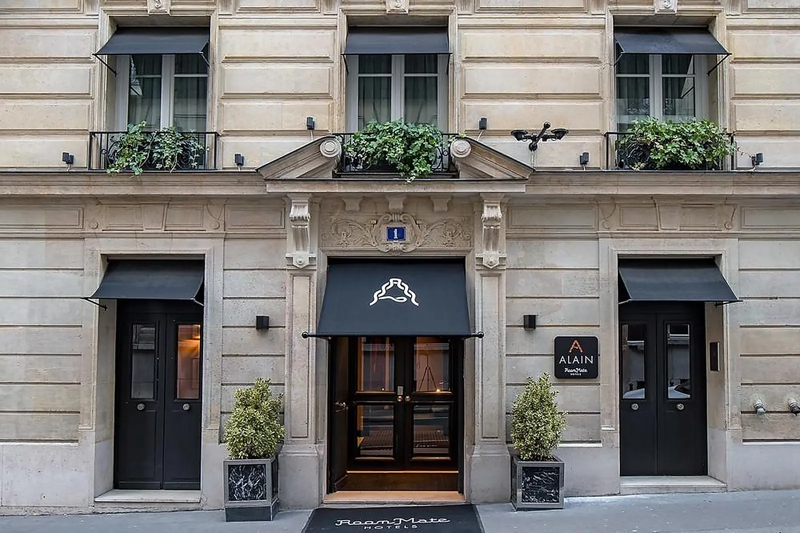 Lieux événementiels, ROOM MATE ALAIN CHAMPS ELYSÉES