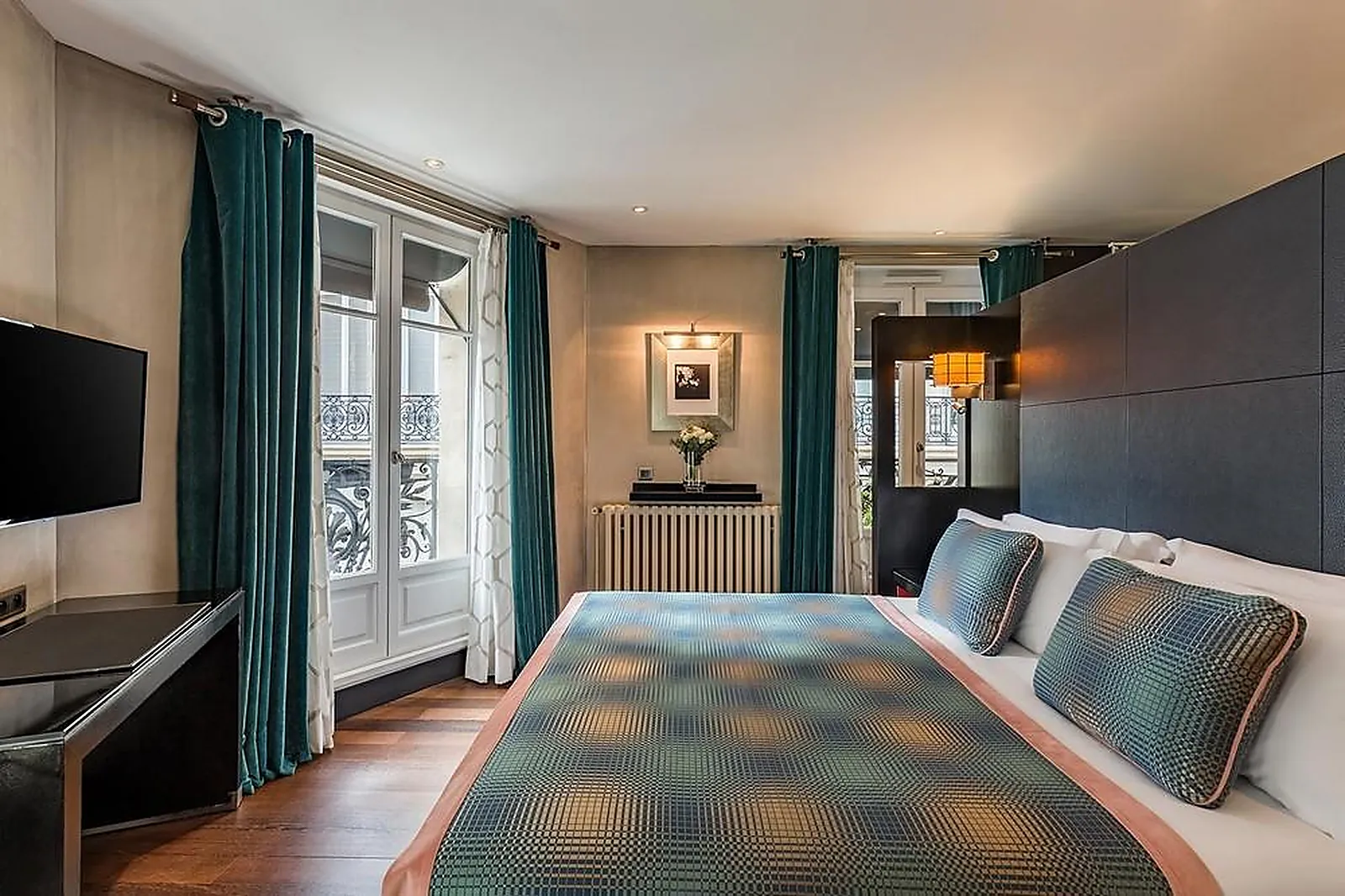 Lieux événementiels, ROOM MATE ALAIN CHAMPS ELYSÉES