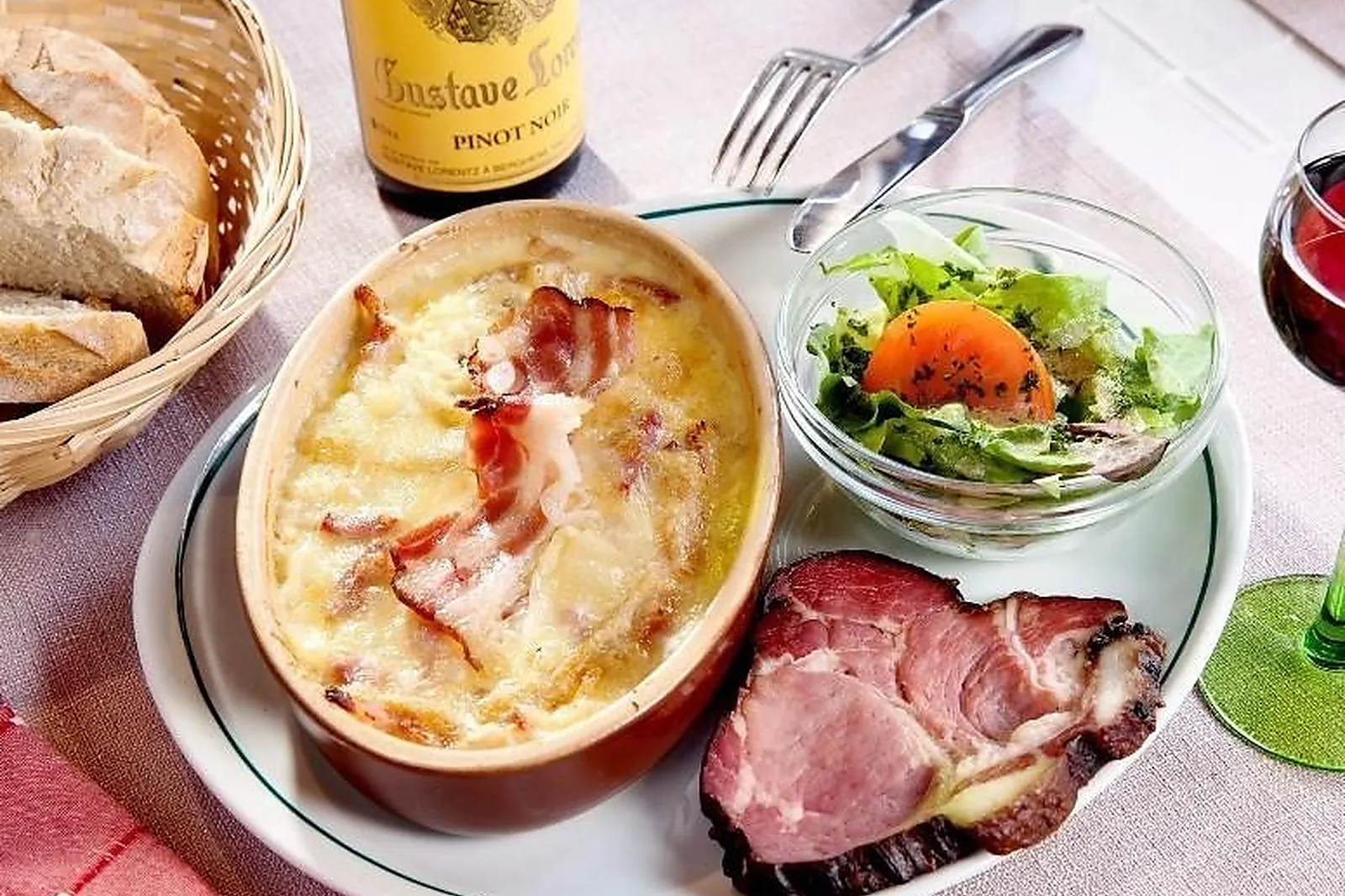 Lieux événementiels, ROUGE GAZON