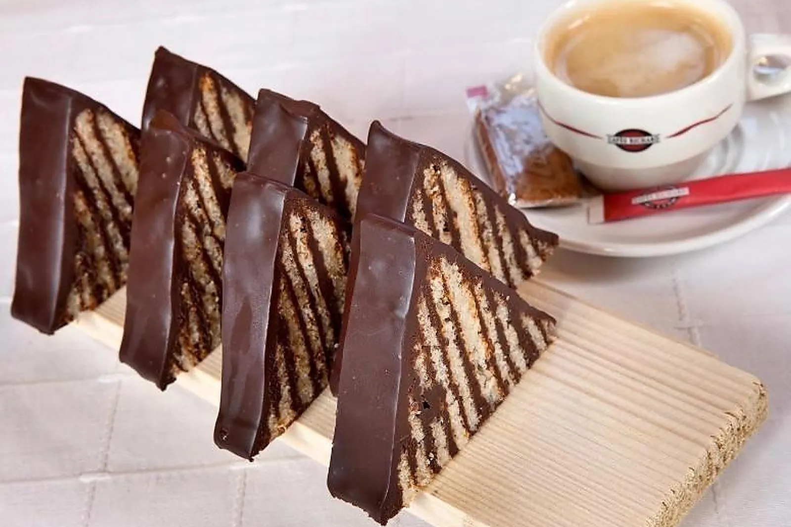 Lieux événementiels, ROUGE GAZON