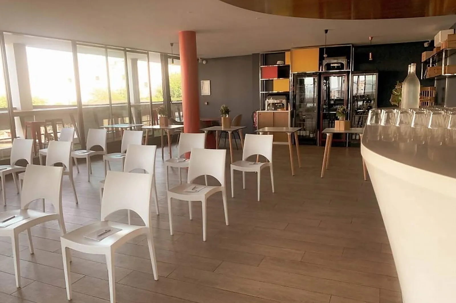 Lieux événementiels, ROWING CLUB