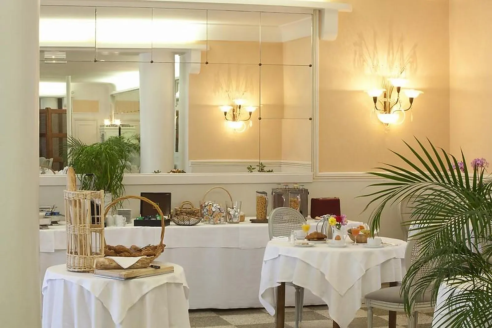 Lieux événementiels, ROYAL HÔTEL SAINT MART