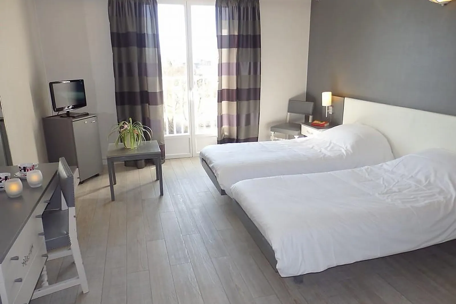 Lieux événementiels, ROYAL VÉZÈRE