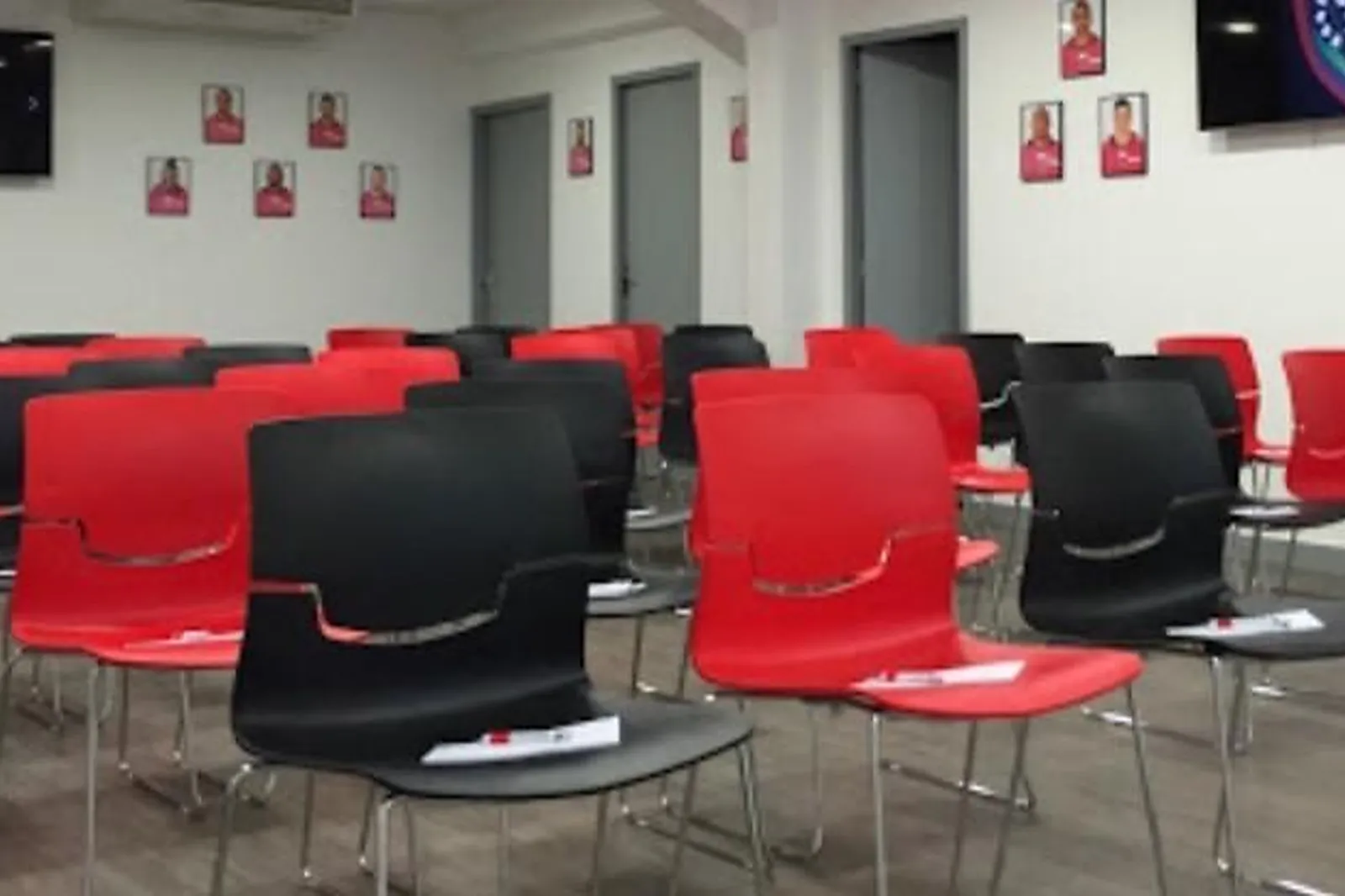 Lieux événementiels, RUGBY CLUB TOULONNAIS - STADE MAYOL