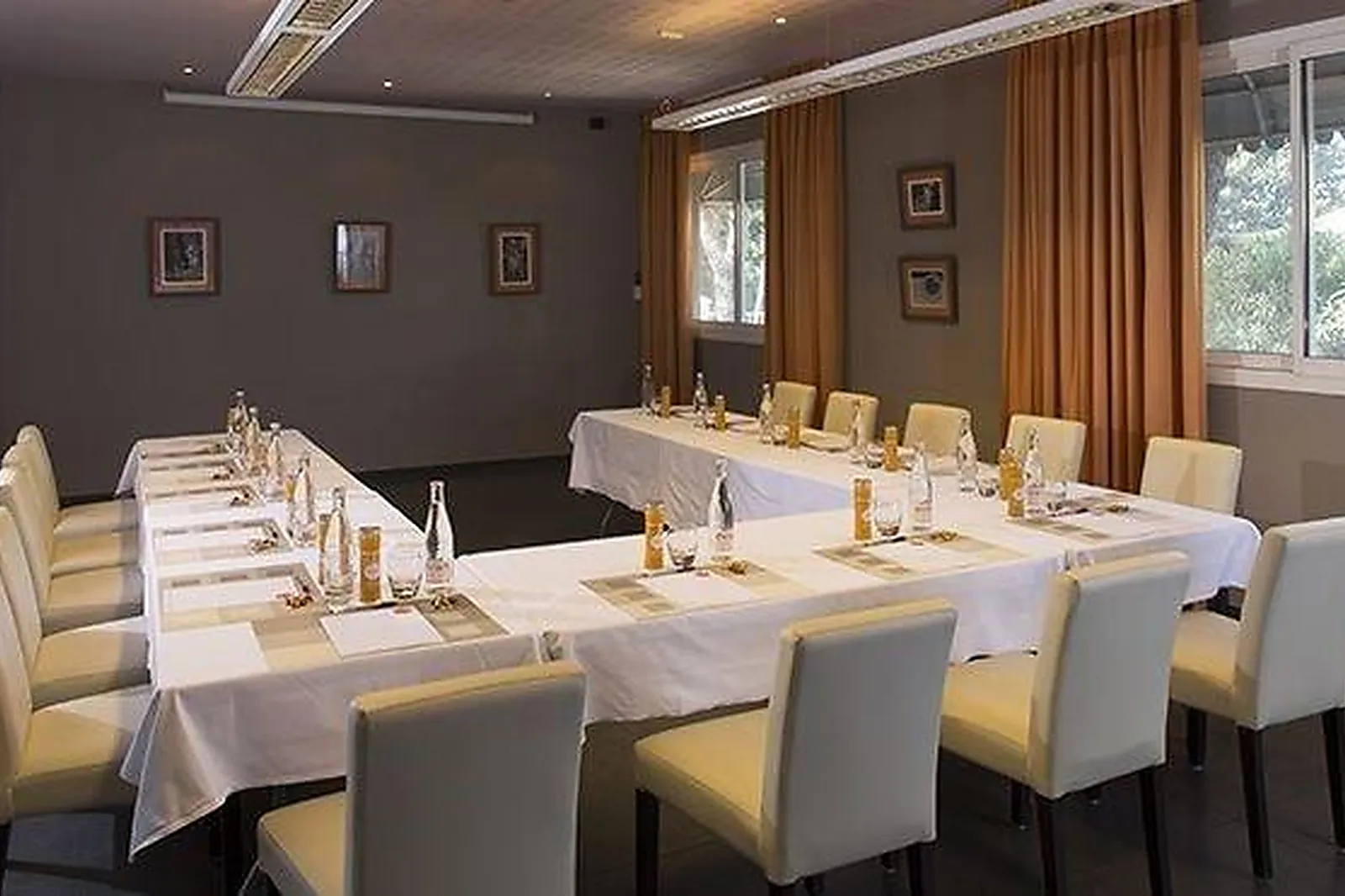 Lieux événementiels, SAFARI HÔTEL