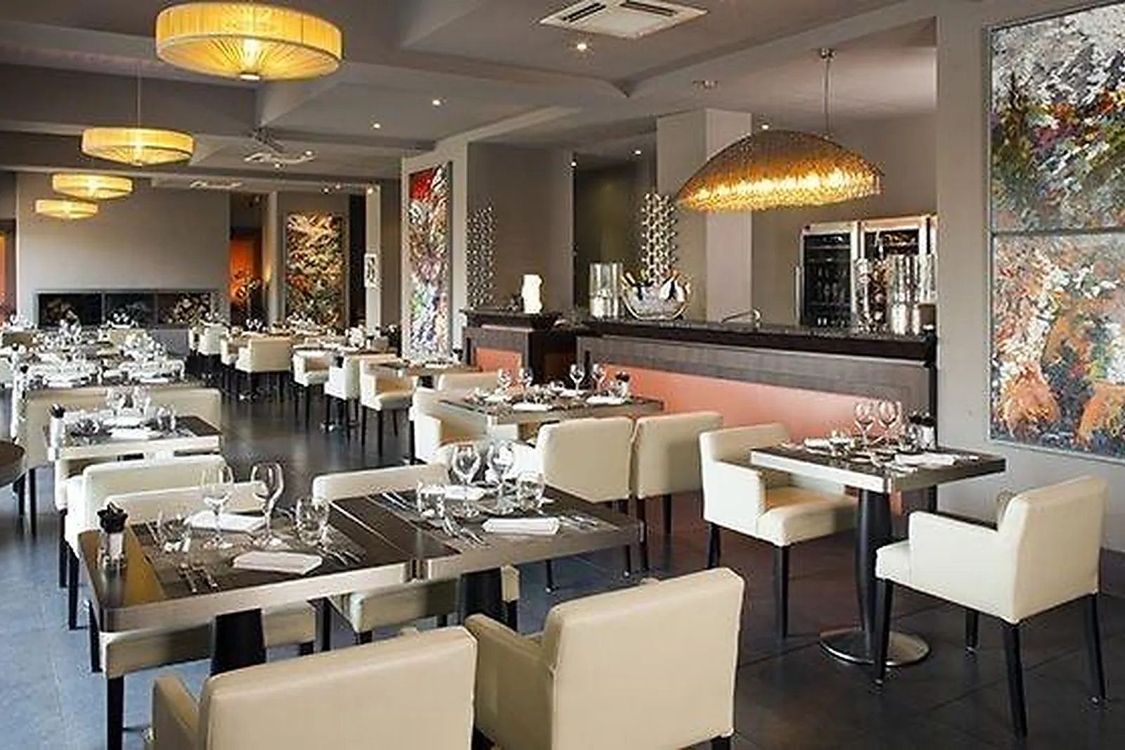 Lieux événementiels, SAFARI HÔTEL