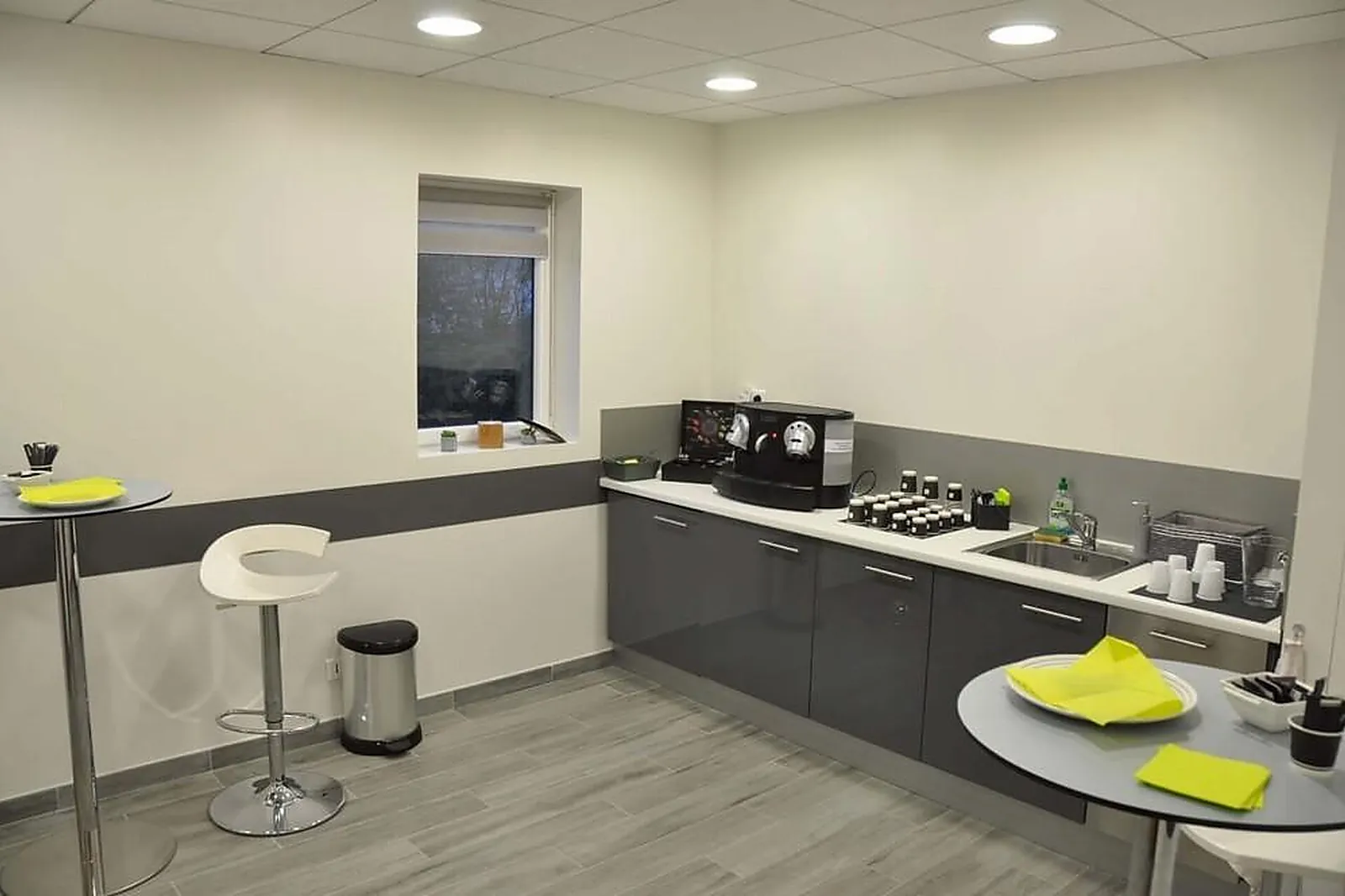 Lieux événementiels, SALLE 28