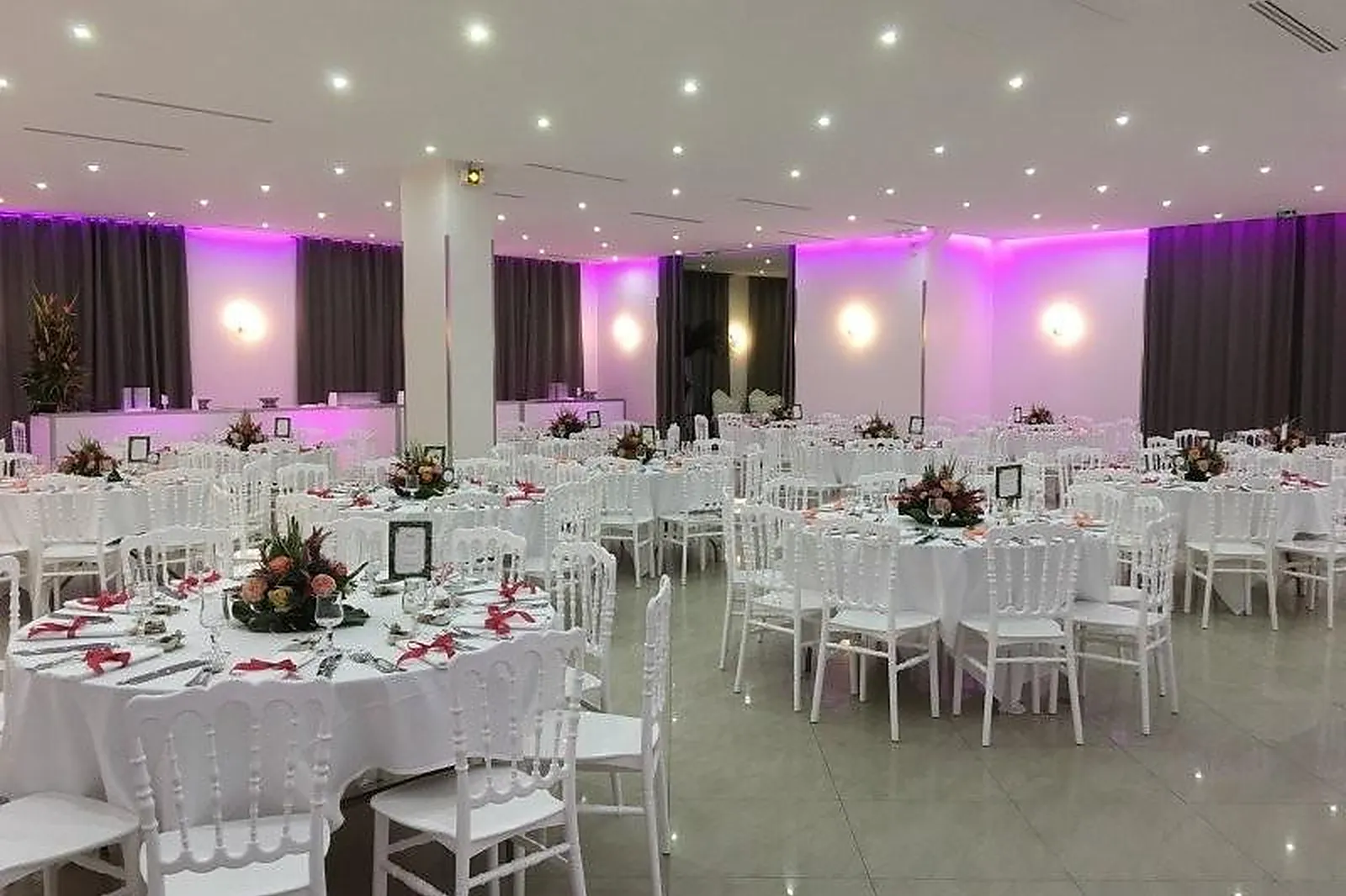 Lieux événementiels, SALON RIVER