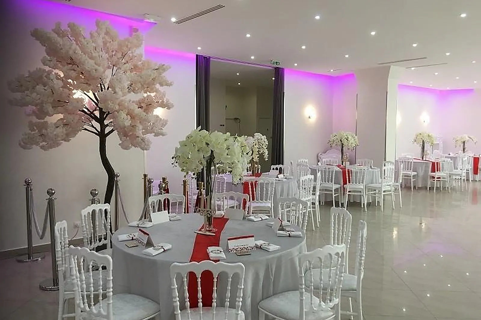 Lieux événementiels, SALON RIVER