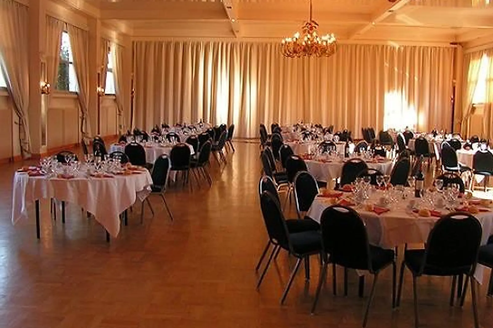 Lieux événementiels, SALONS ANTOINE DE SAINT-EXUPÉRY