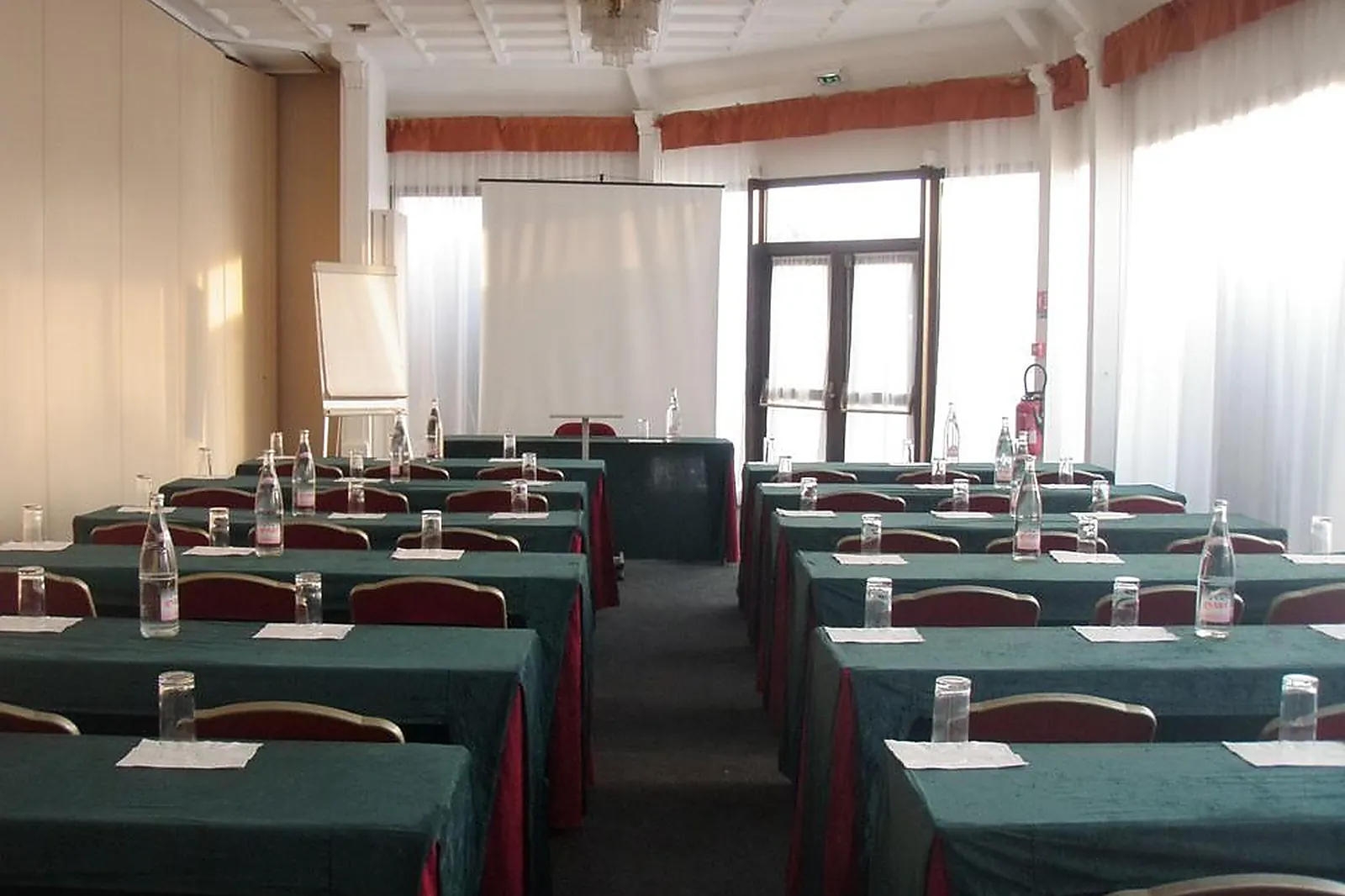 Lieux événementiels, SALONS ASTORIA