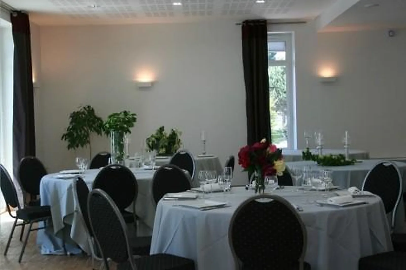 Lieux événementiels, SALONS SAN-FRANCISCO