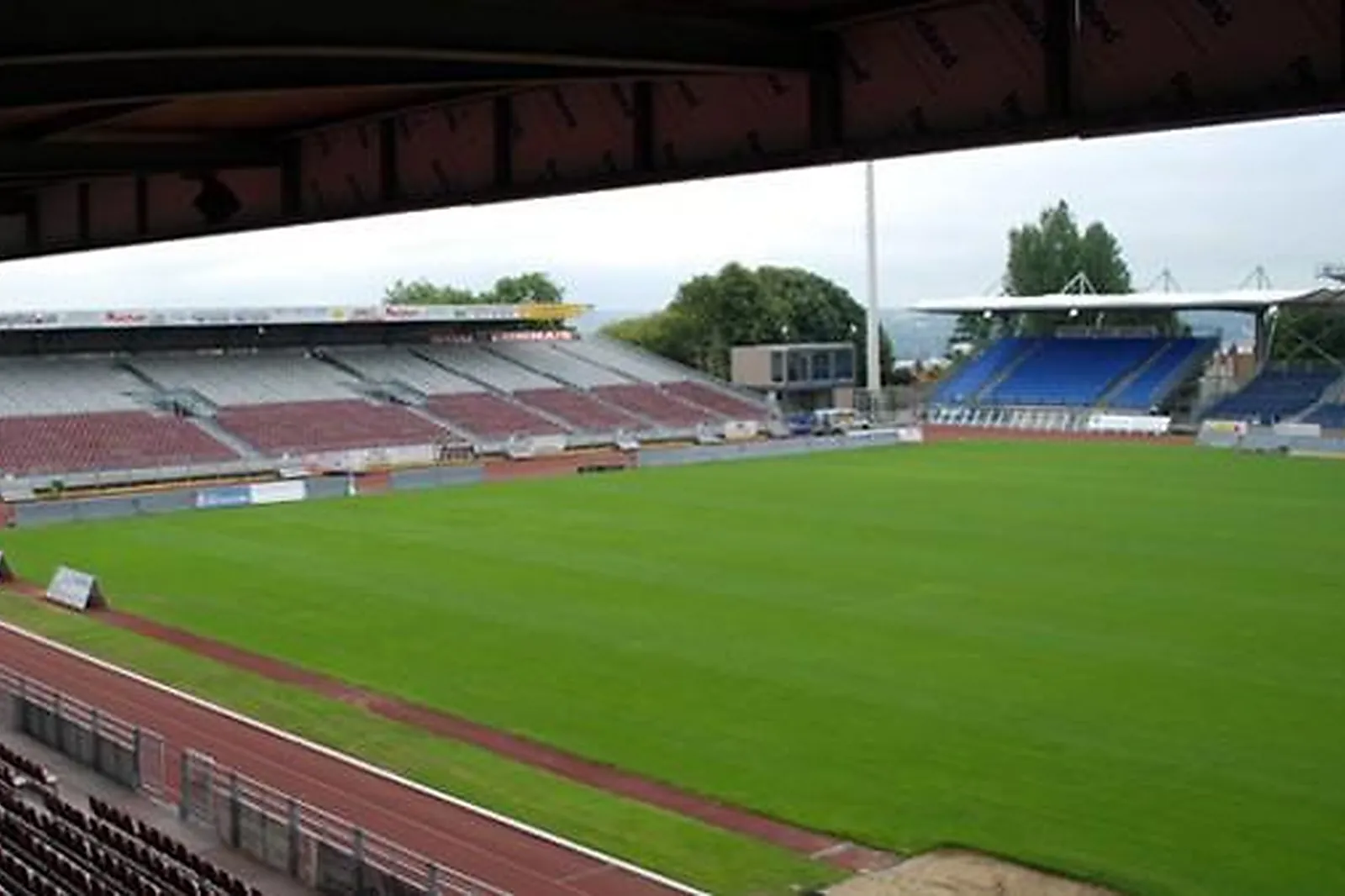 Lieux événementiels, SALONS DE L'USBCO