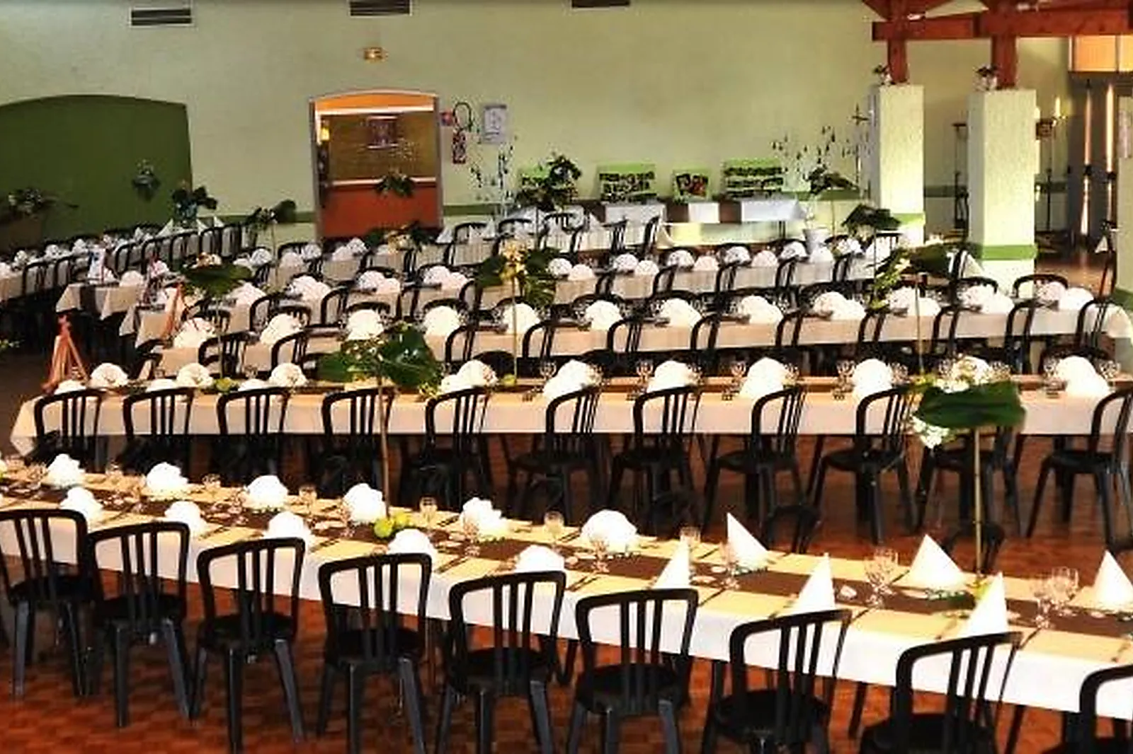 Lieux événementiels, SALONS DE LA LOUÉE