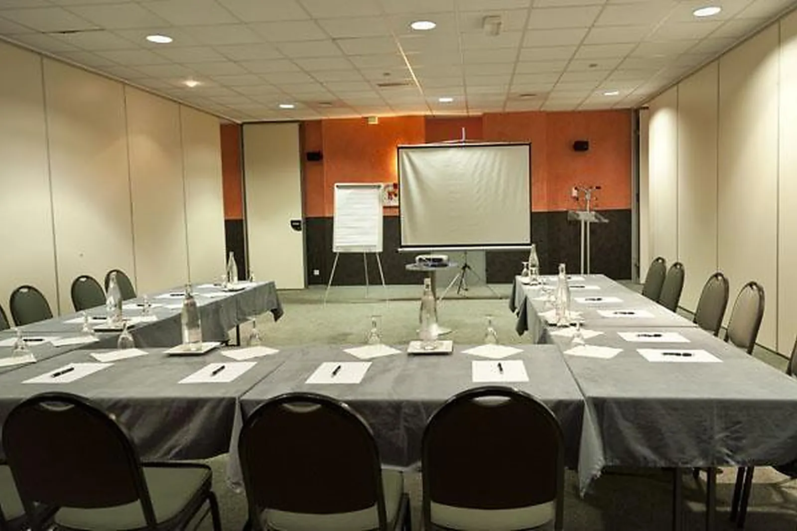 Lieux événementiels, SATELLIUM