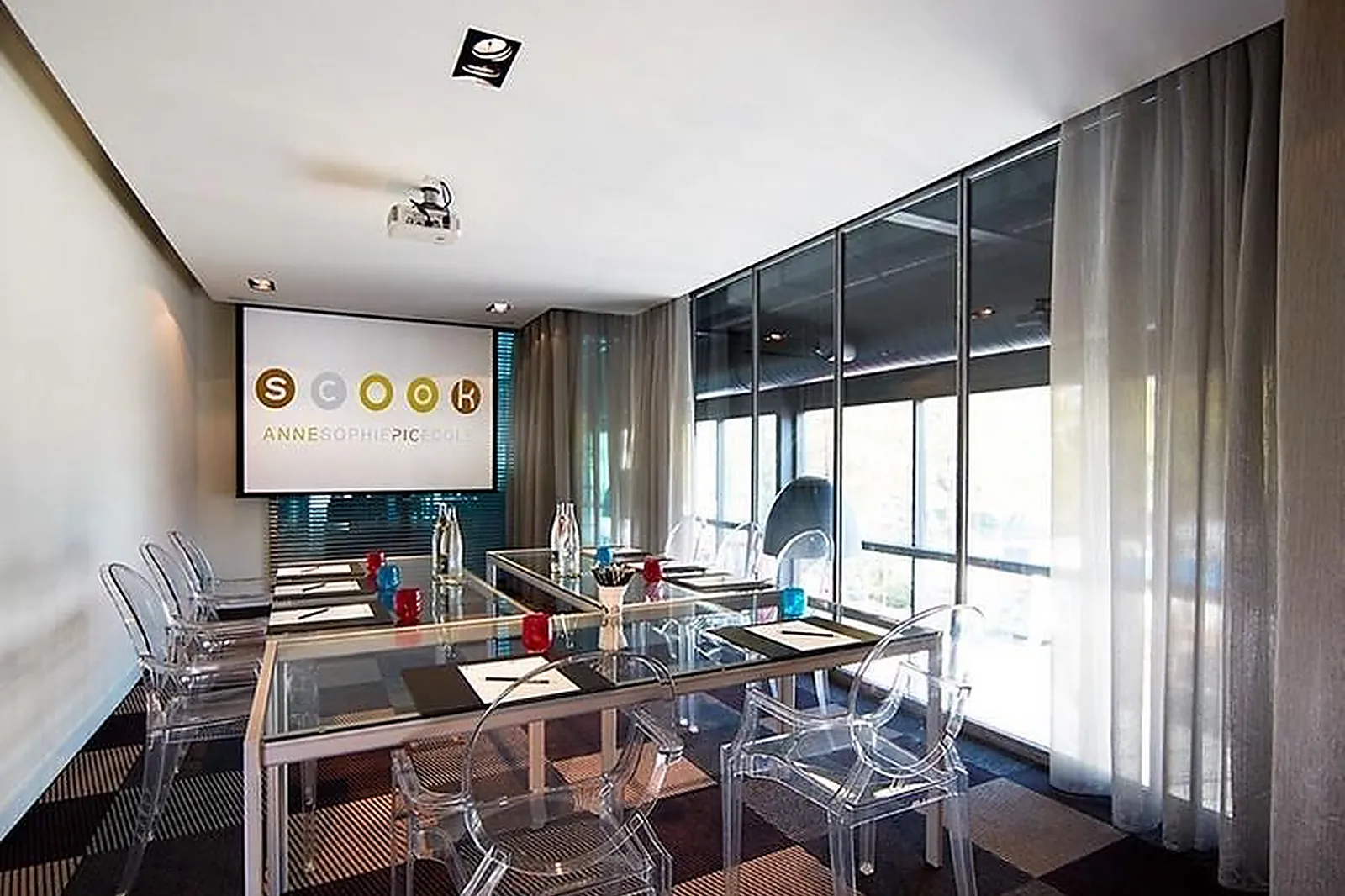 Lieux événementiels, SCOOK