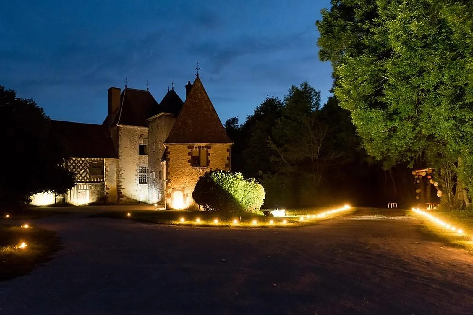 Lieux événementiels, SEIGNEURIE D'ALLERAY