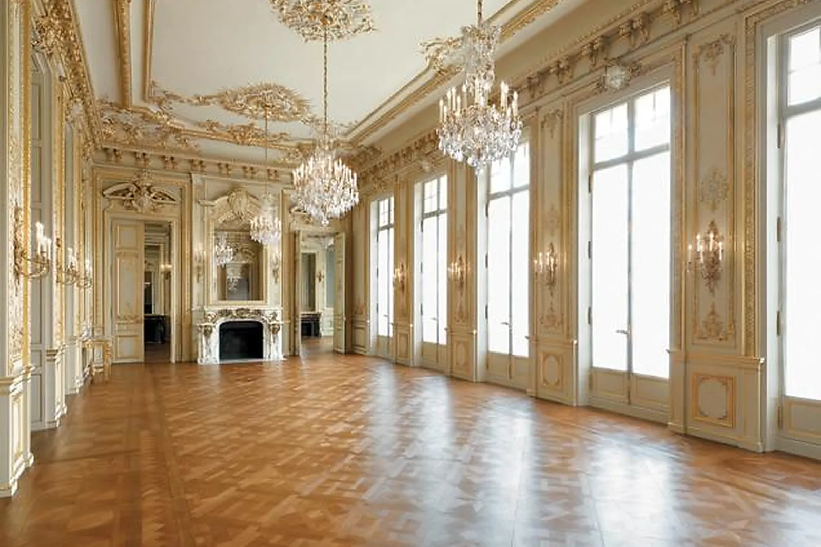 Lieux événementiels, SHANGRI-LA HOTEL