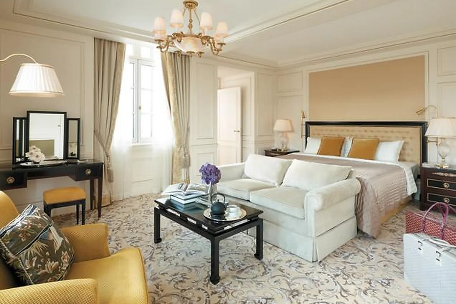 Lieux événementiels, SHANGRI-LA HOTEL