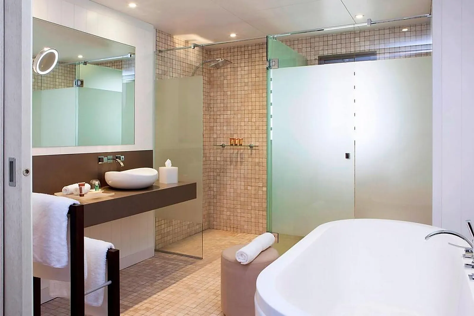 Lieux événementiels, SHERATON NEW CALEDONIA DEVA SPA ET GOLF RESORT