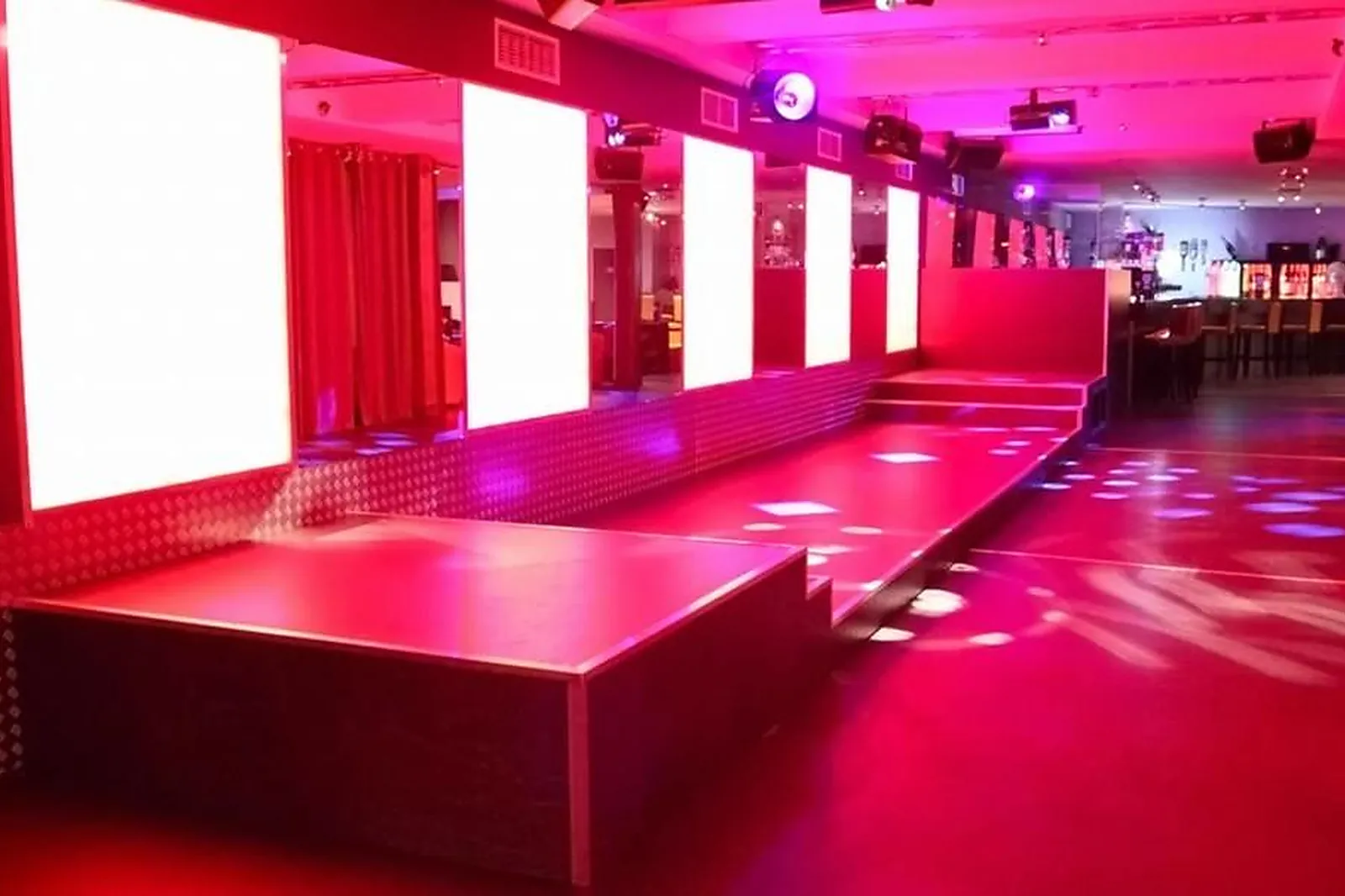 Lieux événementiels, SMILE CLUB