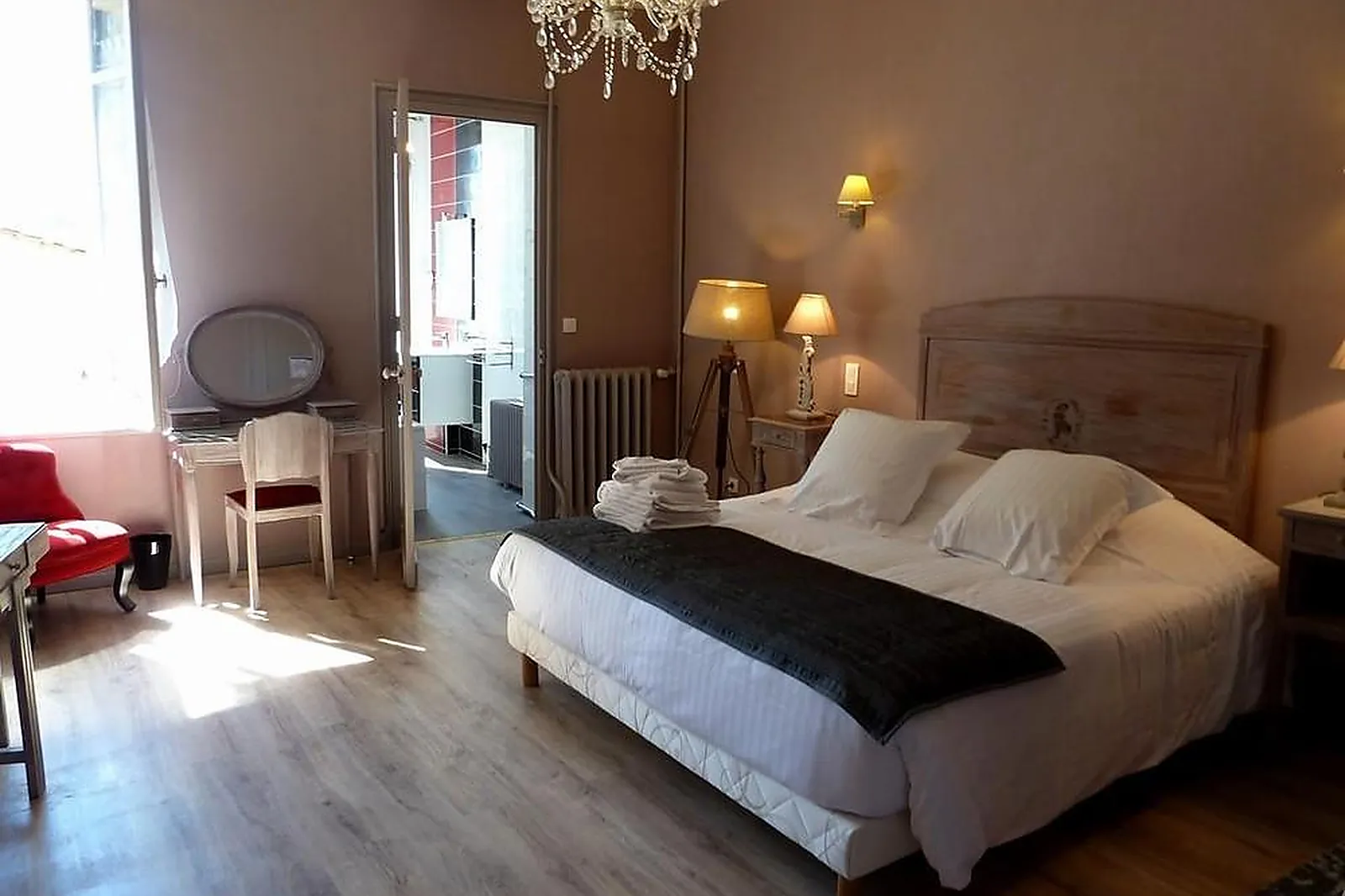 Lieux événementiels, SOUVENIR DE FAMILLES