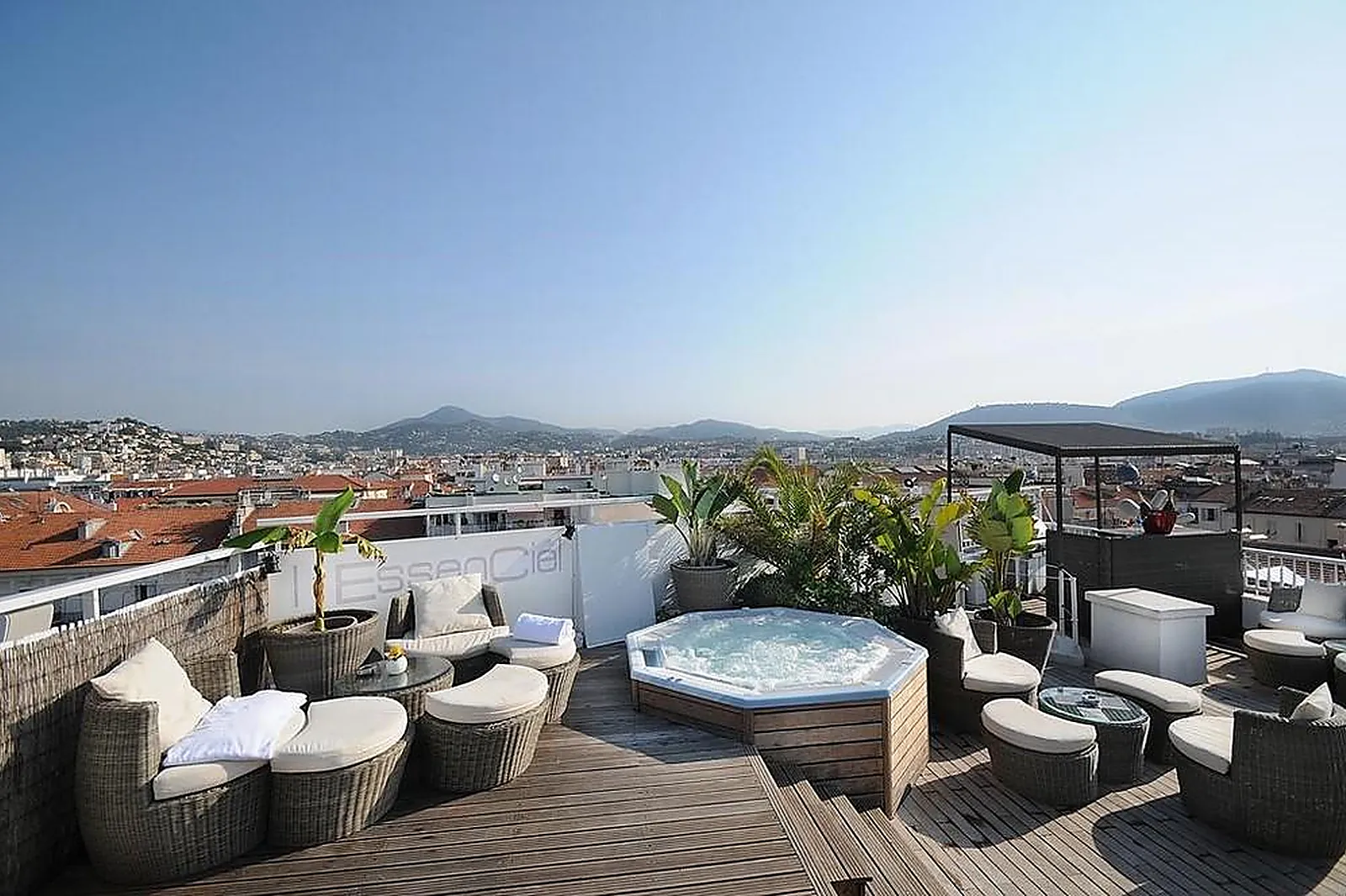 Lieux événementiels, SPLENDID HOTEL ET SPA