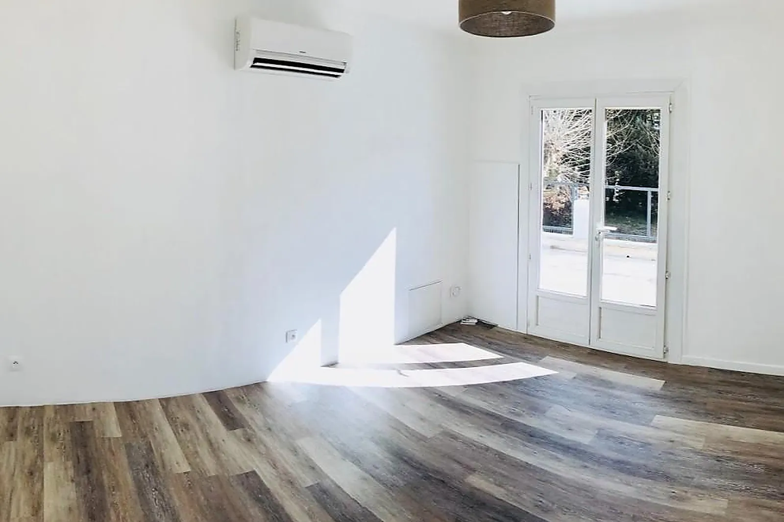 Lieux événementiels, SPOTEE EGUILLES