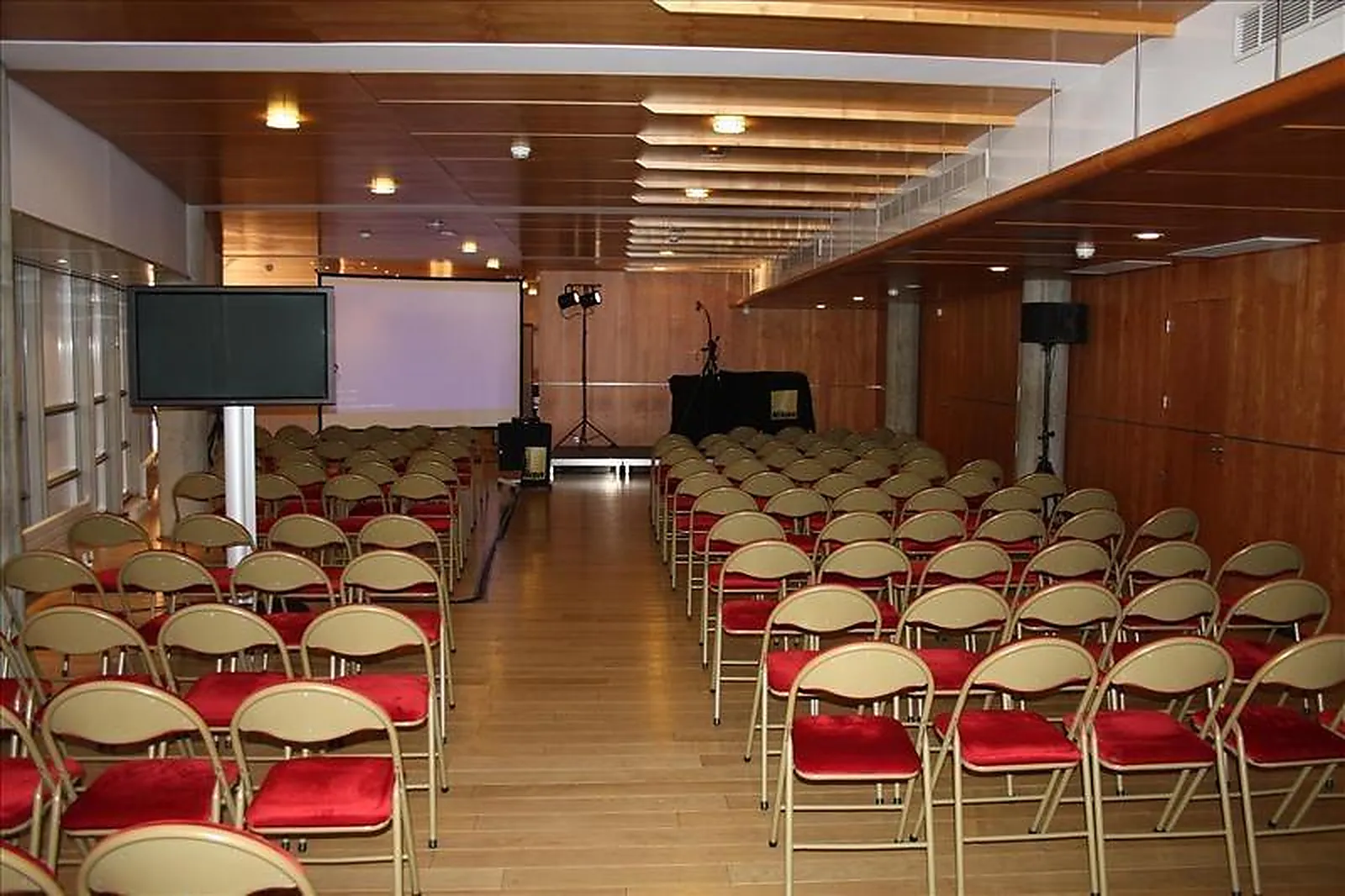 Lieux événementiels, STADE CHARLÉTY