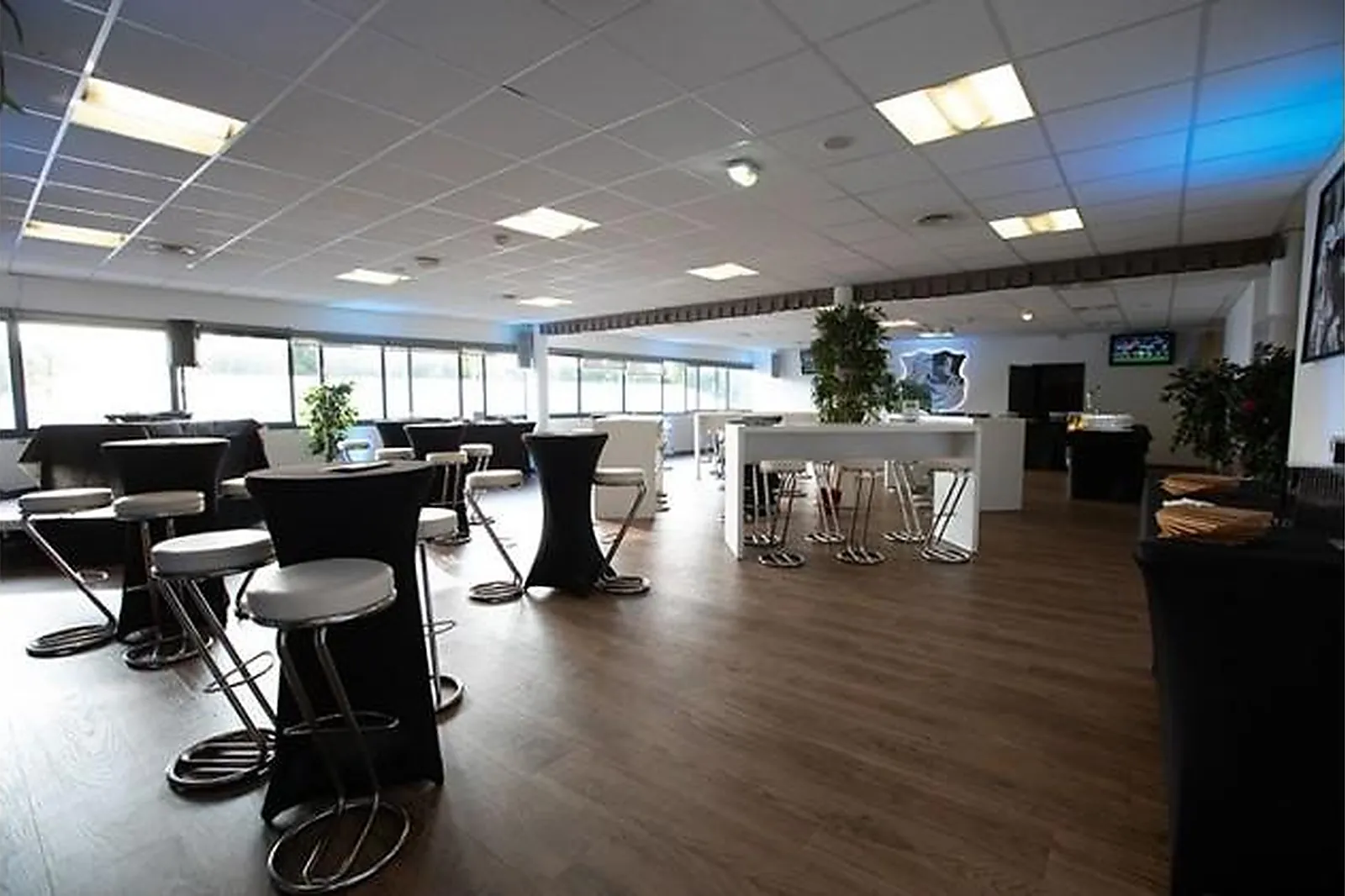 Lieux événementiels, STADE CRÉDIT AGRICOLE LA LICORNE