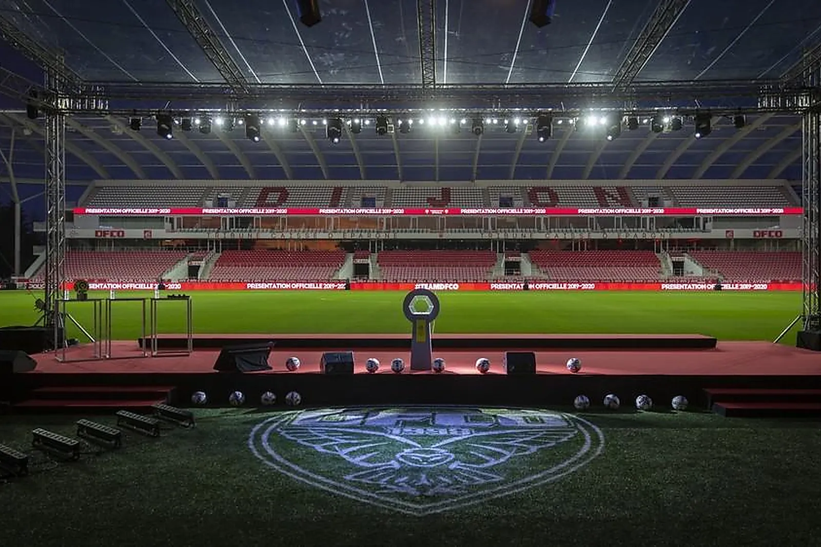 Lieux événementiels, STADE GASTON GÉRARD