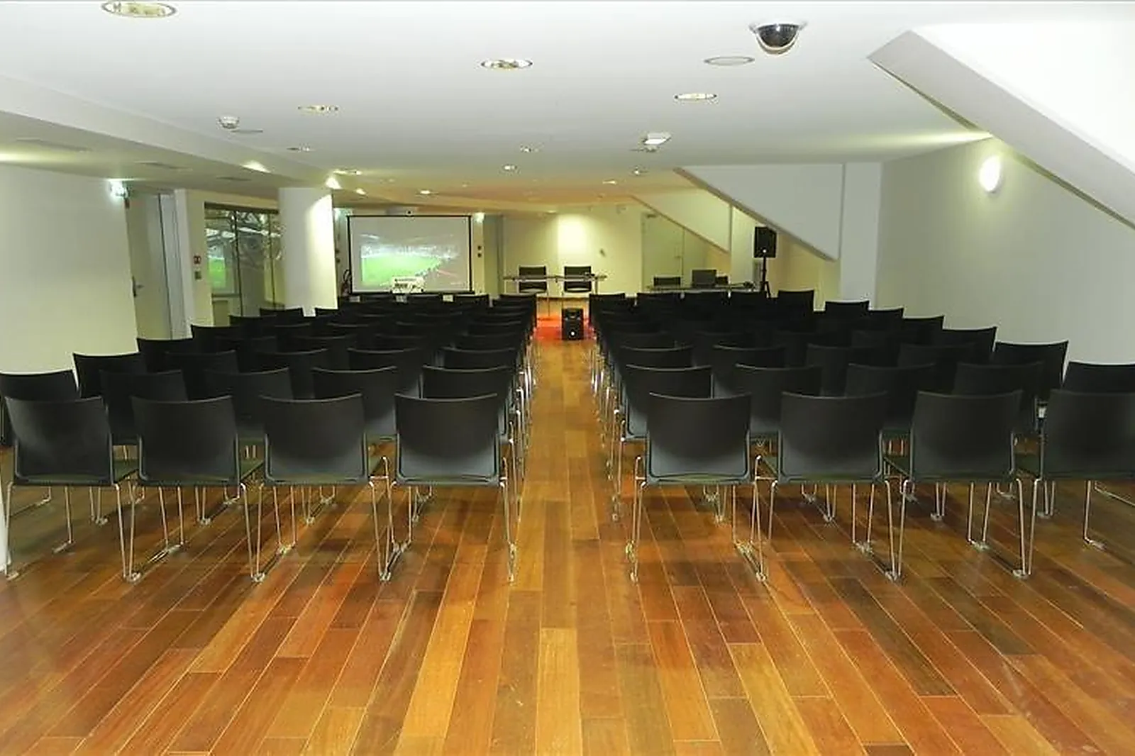 Lieux événementiels, STADE JEAN BOUIN