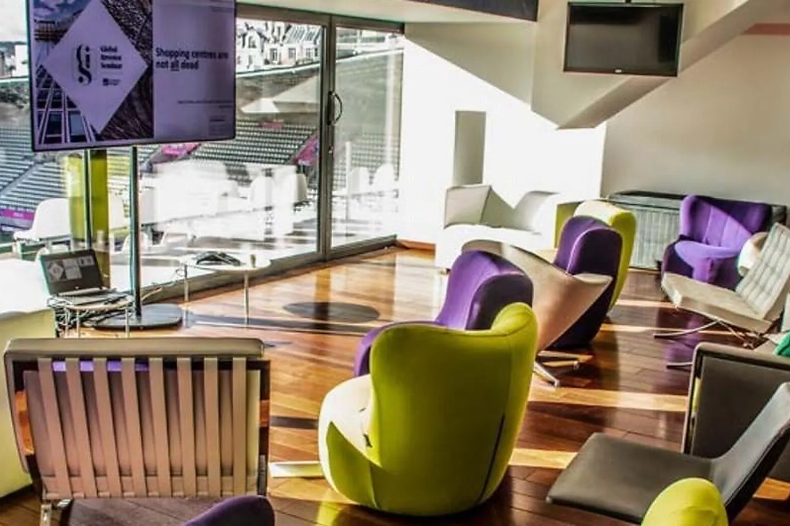 Lieux événementiels, STADE JEAN BOUIN