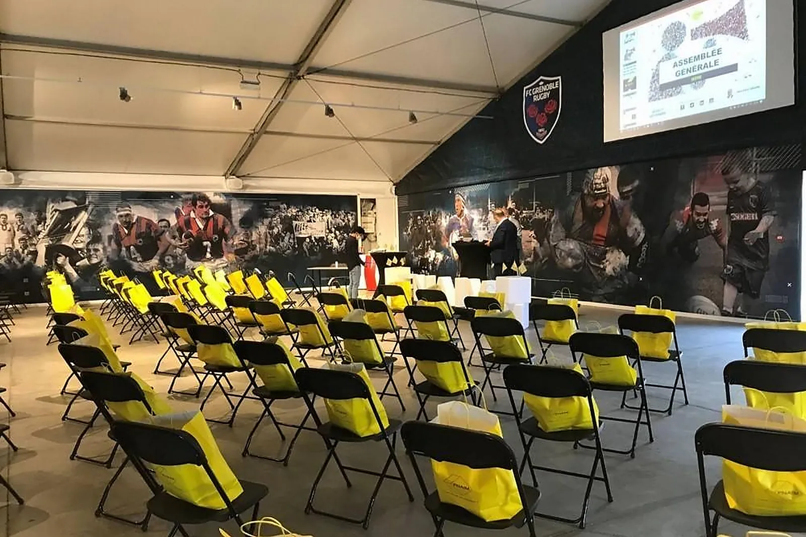 Lieux événementiels, STADE LESDIGUIÈRES