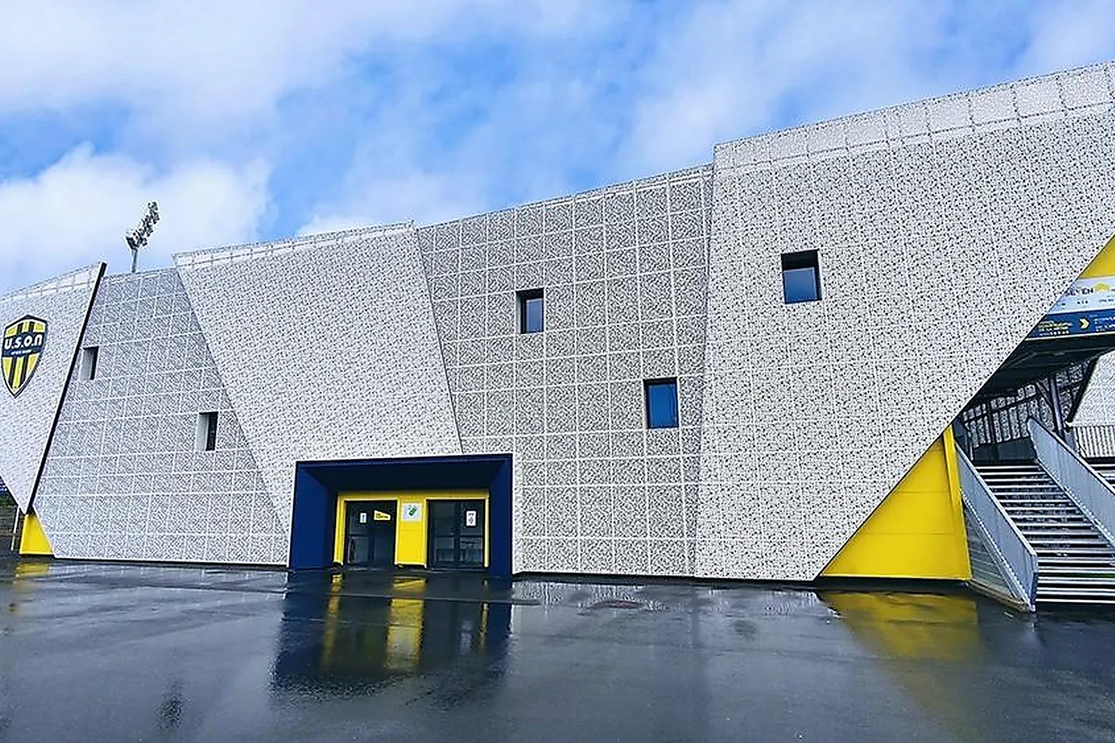 Lieux événementiels, STADE DU PRÉ FLEURI