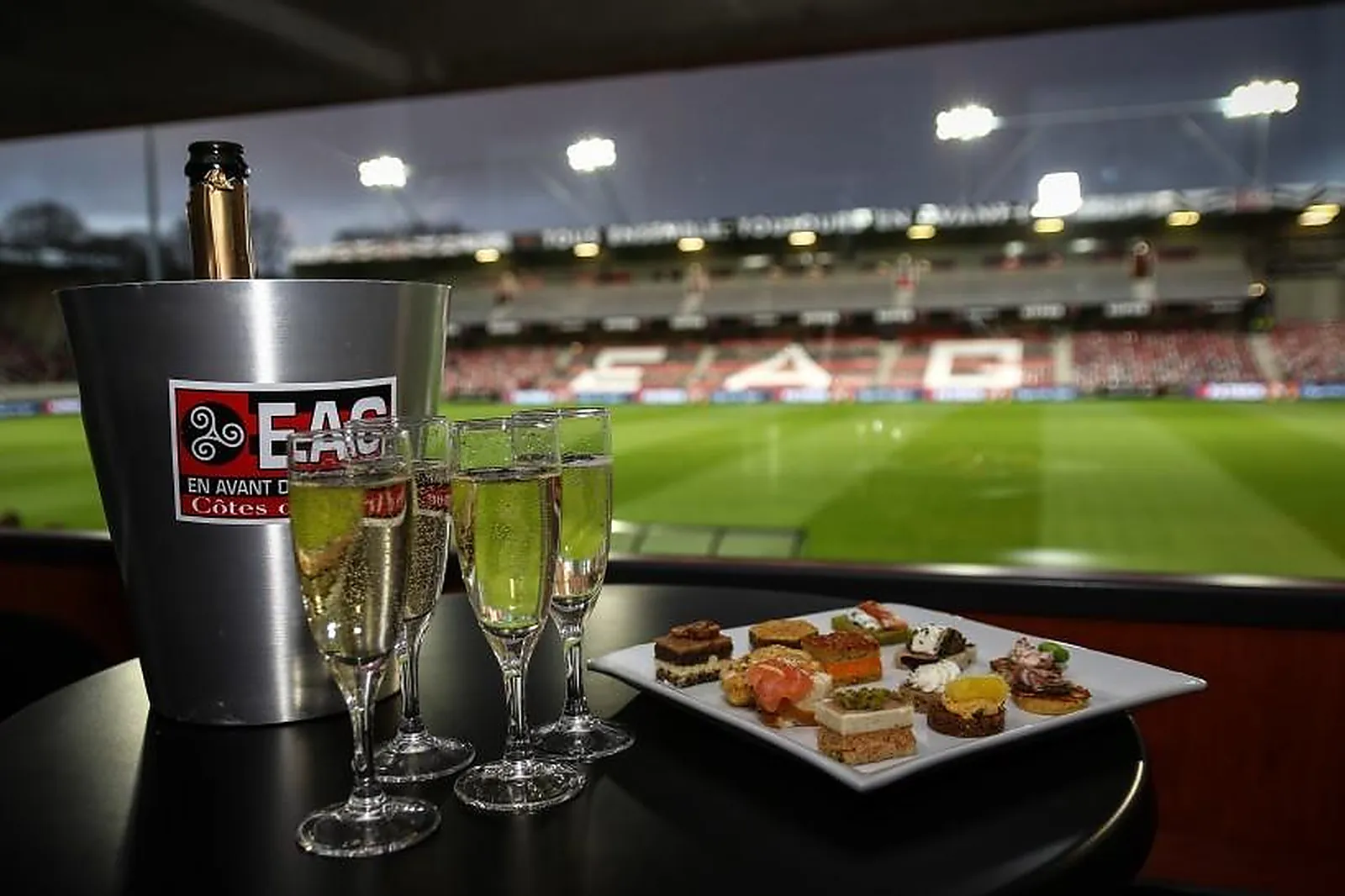 Lieux événementiels, STADE DU ROUDOUROU