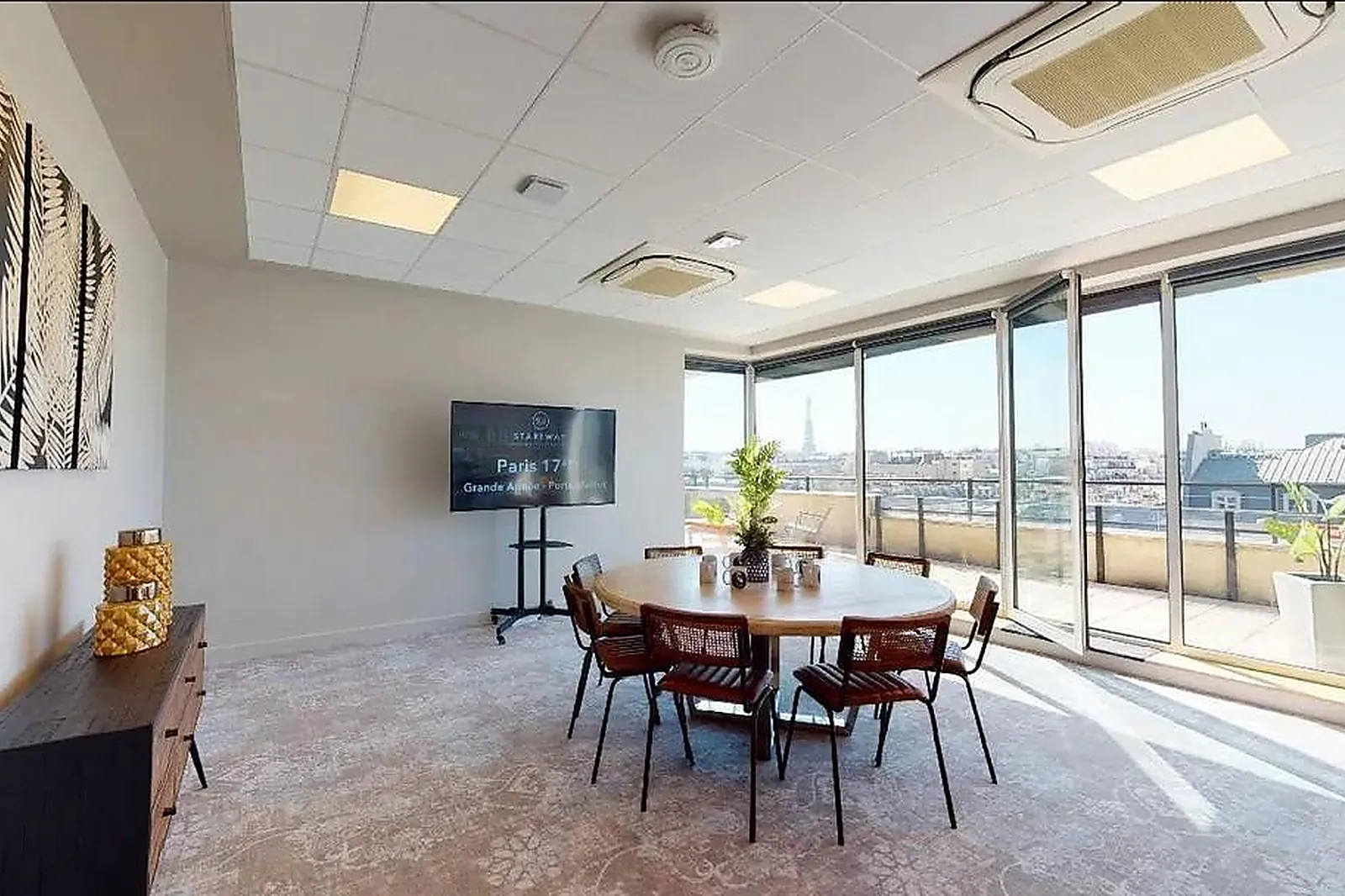 Lieux événementiels, STARTWAY PARIS PORTE MAILLOT GRANDE ARMÉE